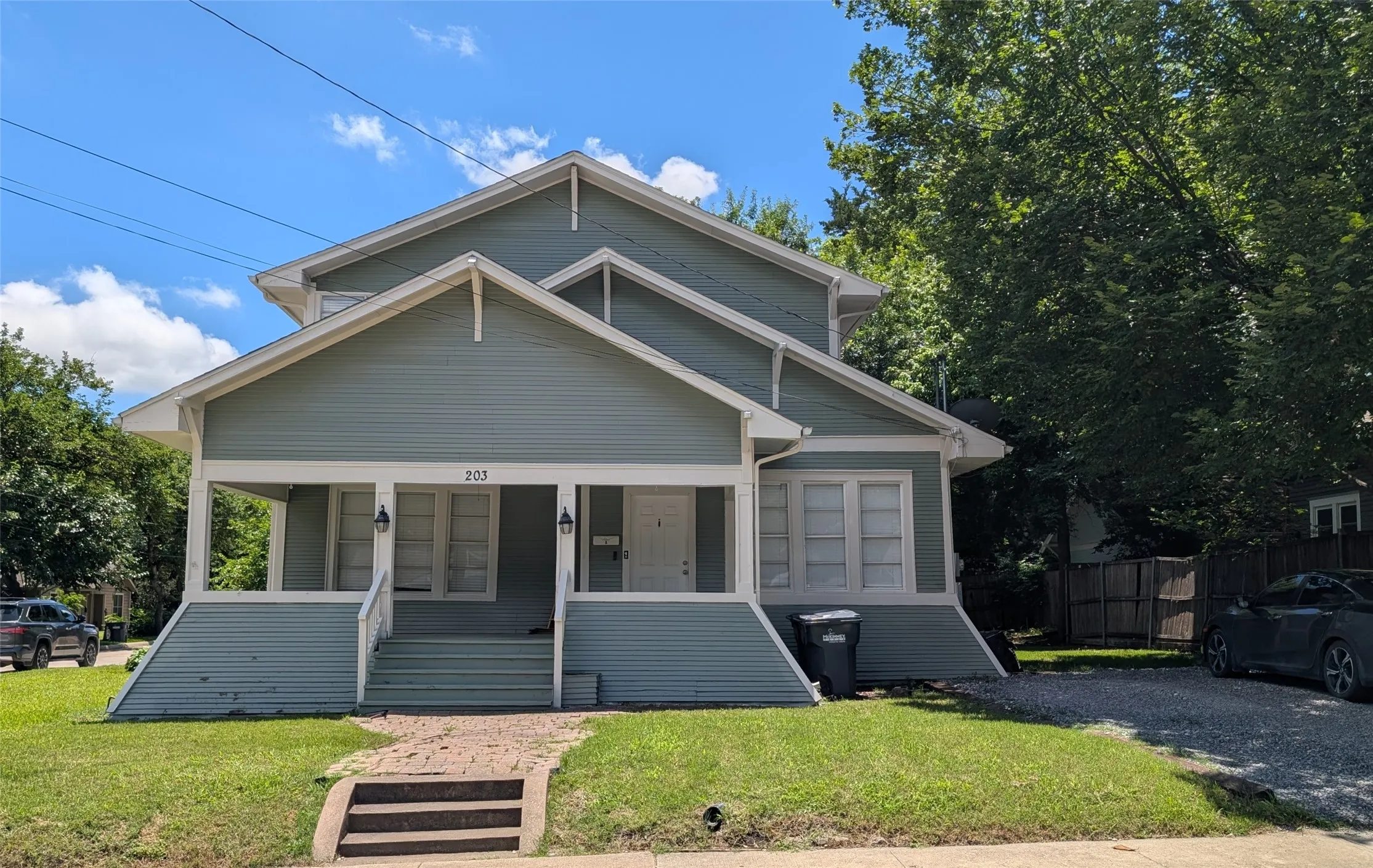 Single Family Residence For Sale in Collin County , 203 Heard St Street A/B, Mc Kinney, Texas 75069, 6 Bedroom, 2 Bathroom, Garage spaces, 2,552 Sqft, built in 1920, mls#21332177, Real Estate Agent in Mc Kinney, Homes For Sale in Collin county, Homes For Sale in Mc Kinney, Realtor in Mc Kinney Texas, Real Estate Brokerage Independent Realty Texas, Luminita Cordes Realtor