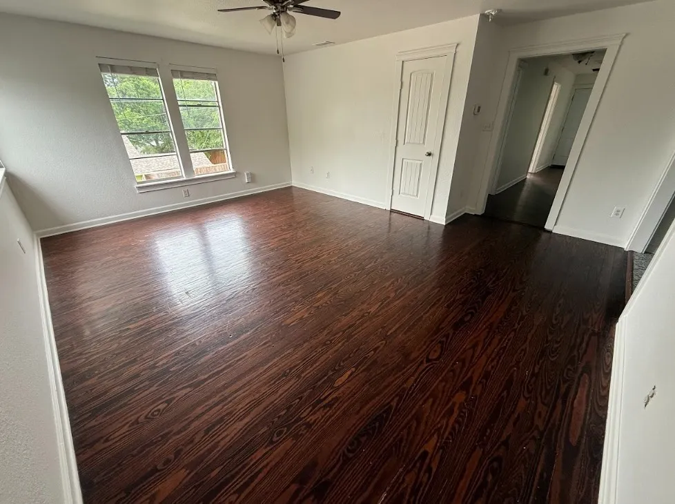 Single Family Residence For Sale in Collin County , 203 Heard St Street A/B, Mc Kinney, Texas 75069, 6 Bedroom, 2 Bathroom, Garage spaces, 2,552 Sqft, built in 1920, mls#21332177, Real Estate Agent in Mc Kinney, Homes For Sale in Collin county, Homes For Sale in Mc Kinney, Realtor in Mc Kinney Texas, Real Estate Brokerage Independent Realty Texas, Luminita Cordes Realtor