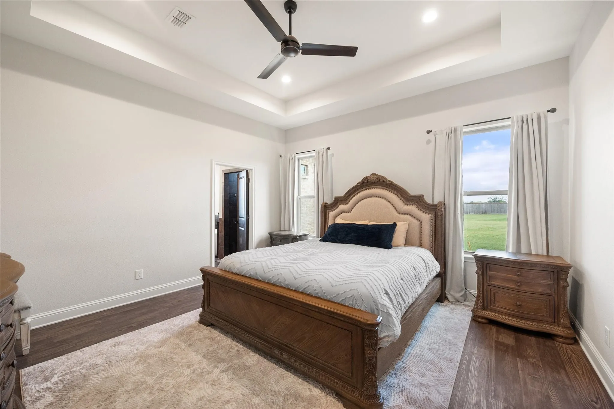 Single Family Residence For Sale in Ellis County , 170 Grays Creek Circle, Ennis, Texas 75119, 3 Bedroom, 2 Bathroom, 2 Garage spaces, 2,093 Sqft, built in 2021, mls#21331008, Real Estate Agent in Ennis, Homes For Sale in Ellis county, Homes For Sale in Ennis, Realtor in Ennis Texas, Real Estate Brokerage Independent Realty Texas, Luminita Cordes Realtor