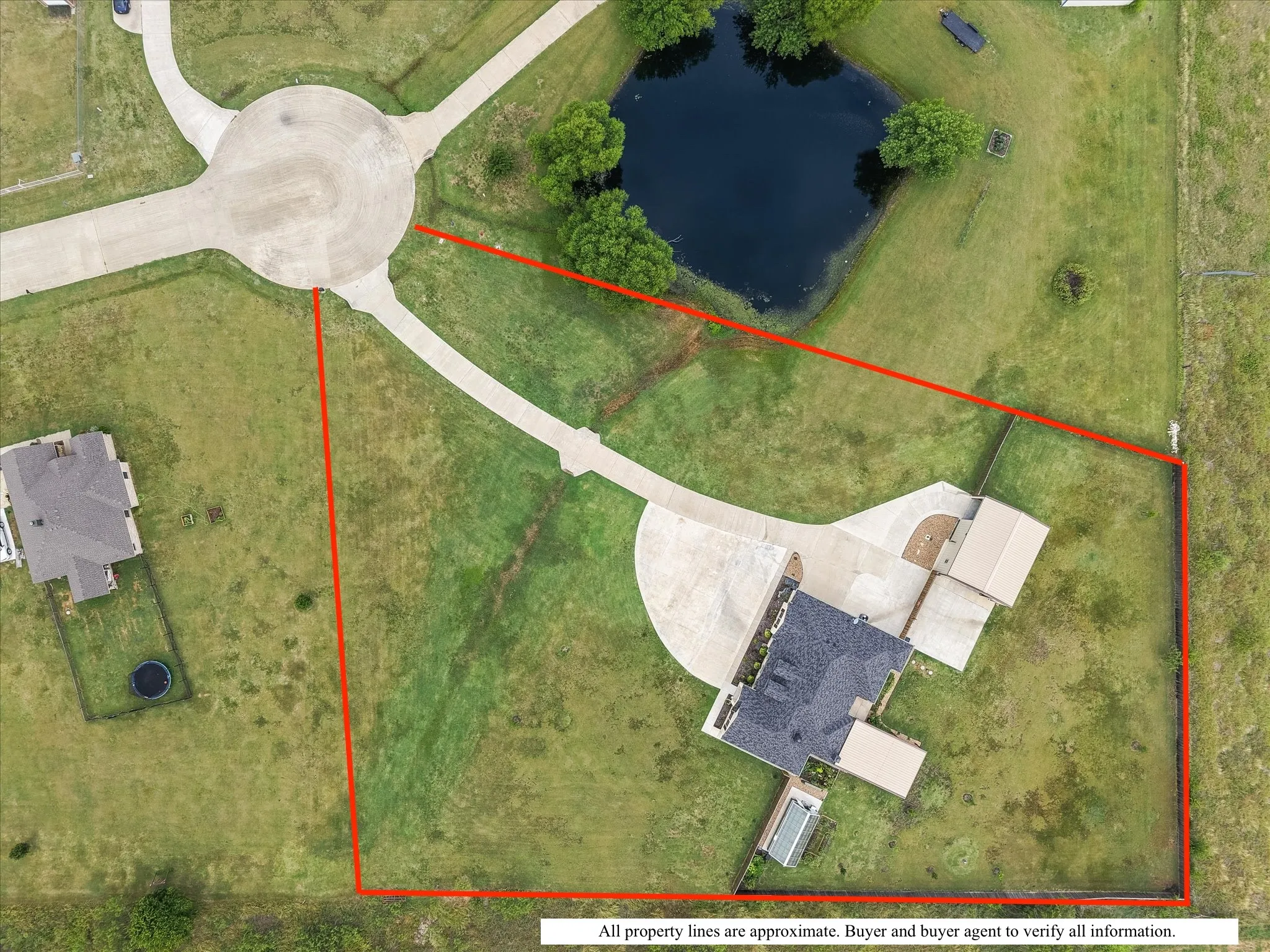Single Family Residence For Sale in Ellis County , 170 Grays Creek Circle, Ennis, Texas 75119, 3 Bedroom, 2 Bathroom, 2 Garage spaces, 2,093 Sqft, built in 2021, mls#21331008, Real Estate Agent in Ennis, Homes For Sale in Ellis county, Homes For Sale in Ennis, Realtor in Ennis Texas, Real Estate Brokerage Independent Realty Texas, Luminita Cordes Realtor