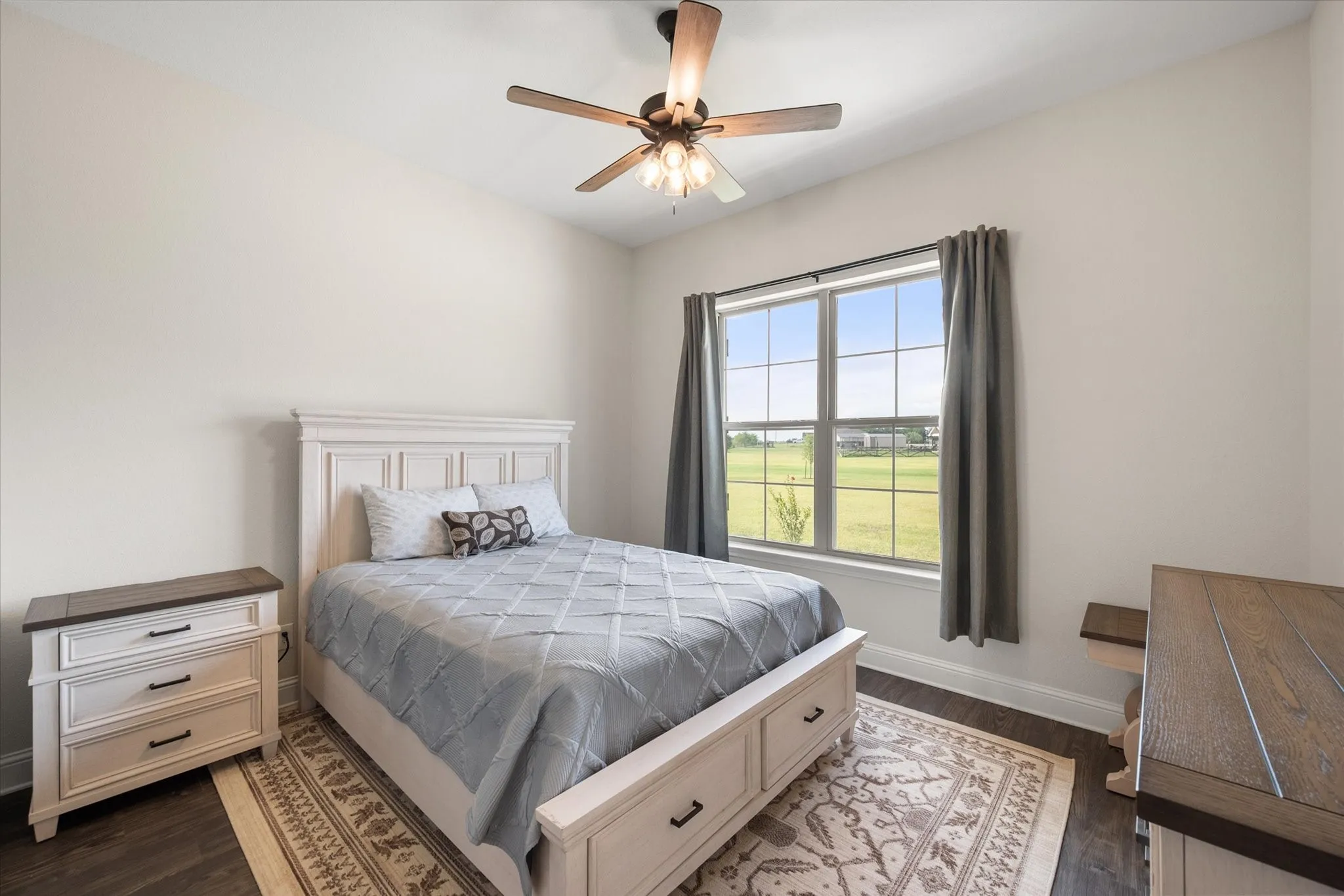 Single Family Residence For Sale in Ellis County , 170 Grays Creek Circle, Ennis, Texas 75119, 3 Bedroom, 2 Bathroom, 2 Garage spaces, 2,093 Sqft, built in 2021, mls#21331008, Real Estate Agent in Ennis, Homes For Sale in Ellis county, Homes For Sale in Ennis, Realtor in Ennis Texas, Real Estate Brokerage Independent Realty Texas, Luminita Cordes Realtor