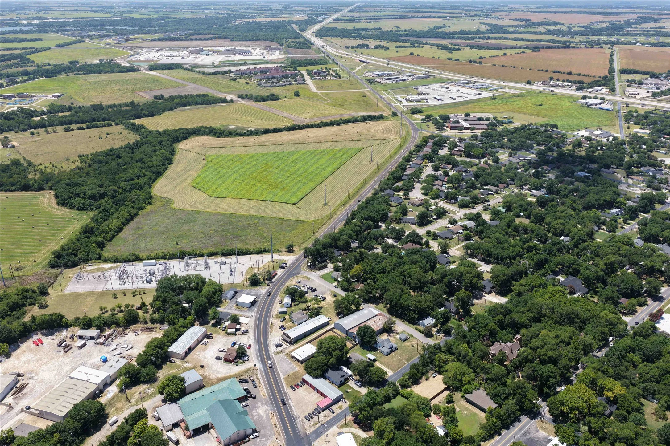 Office For Rent in Ellis County , 206 S Highway 77, Waxahachie, Texas 75165, 0, 0, Garage spaces, 0 Sqft, built in 1991, mls#21332219, Real Estate Agent in Waxahachie, Homes For Rent in Ellis county, Homes For Rent in Waxahachie, Realtor in Waxahachie Texas, Real Estate Brokerage Independent Realty Texas, Luminita Cordes Realtor