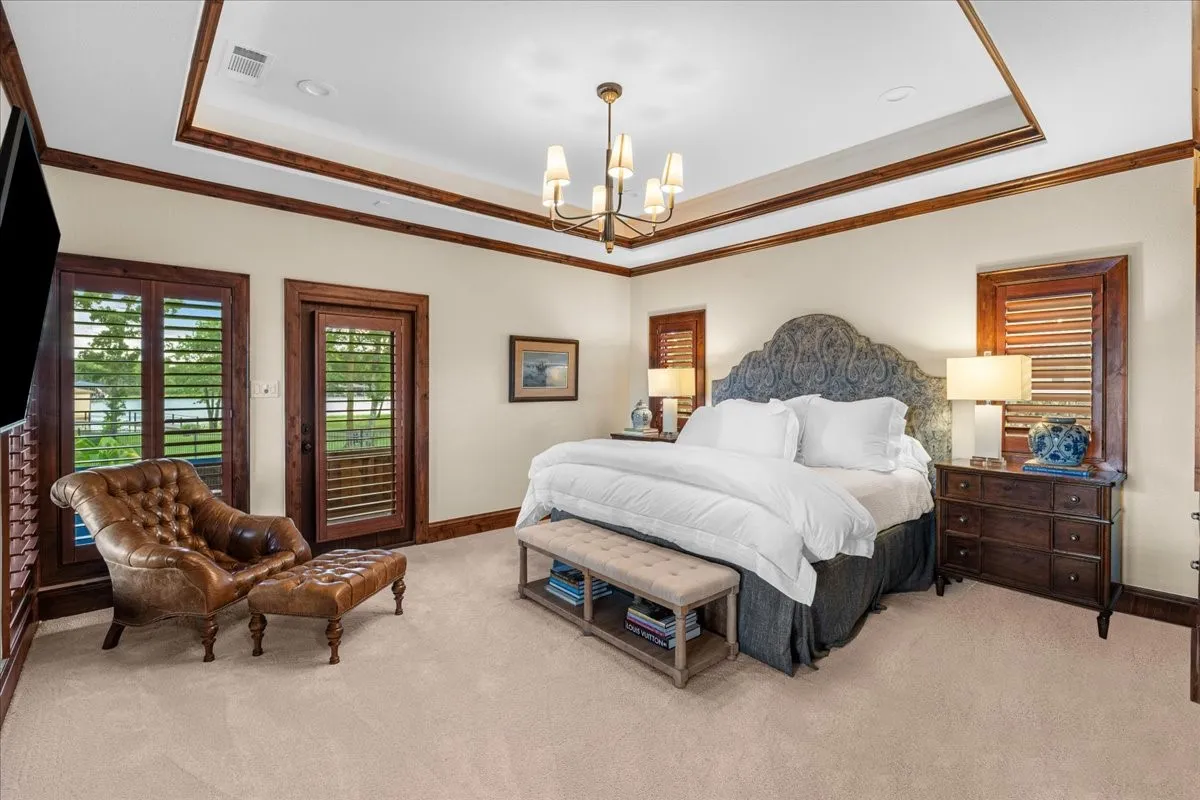 Opens to screened in porch