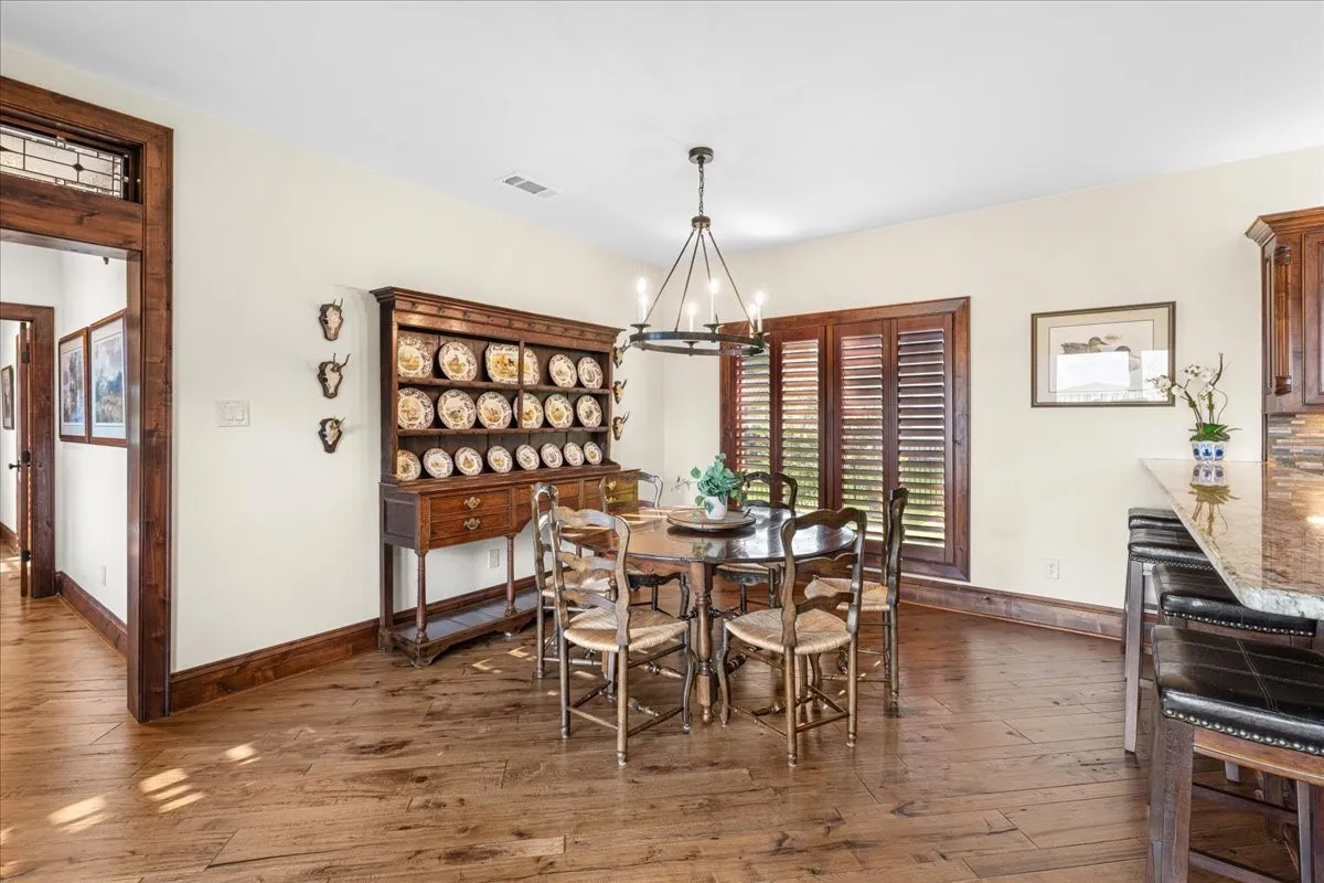 Dining room has room for any size table