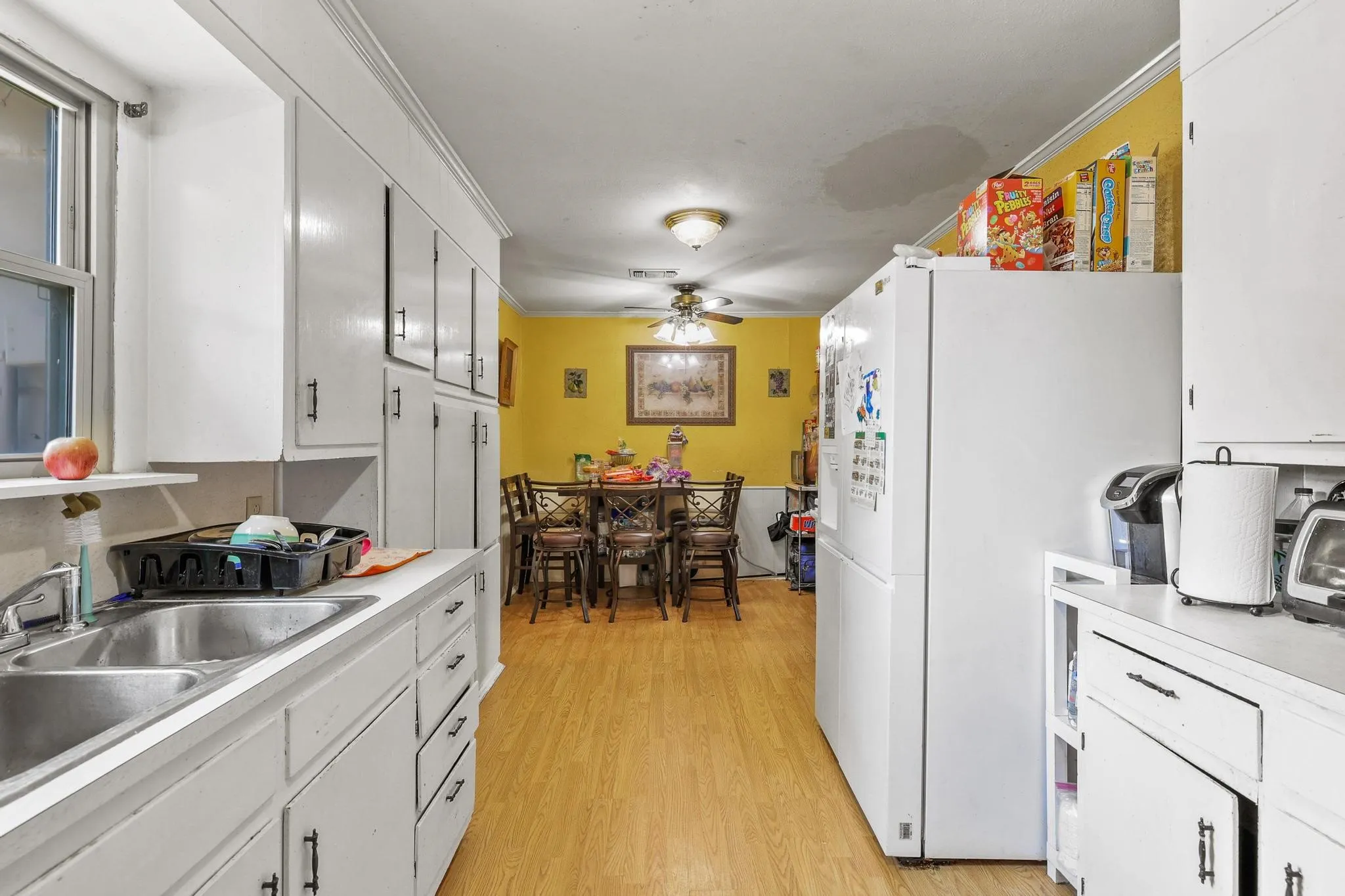 Single Family Residence For Sale in Grayson County , 612 E Monterey Street, Denison, Texas 75021, 4 Bedrooms, 1 Bathroom, Garage spaces, 1,120 Sqft, built in 1954, Price $125,000, mls#21332287, Real Estate Agent in Denison, Homes For Sale in Grayson county, Homes For Sale in Denison, Realtor in Denison Texas, Real Estate Brokerage Independent Realty Texas, Luminita Cordes Realtor