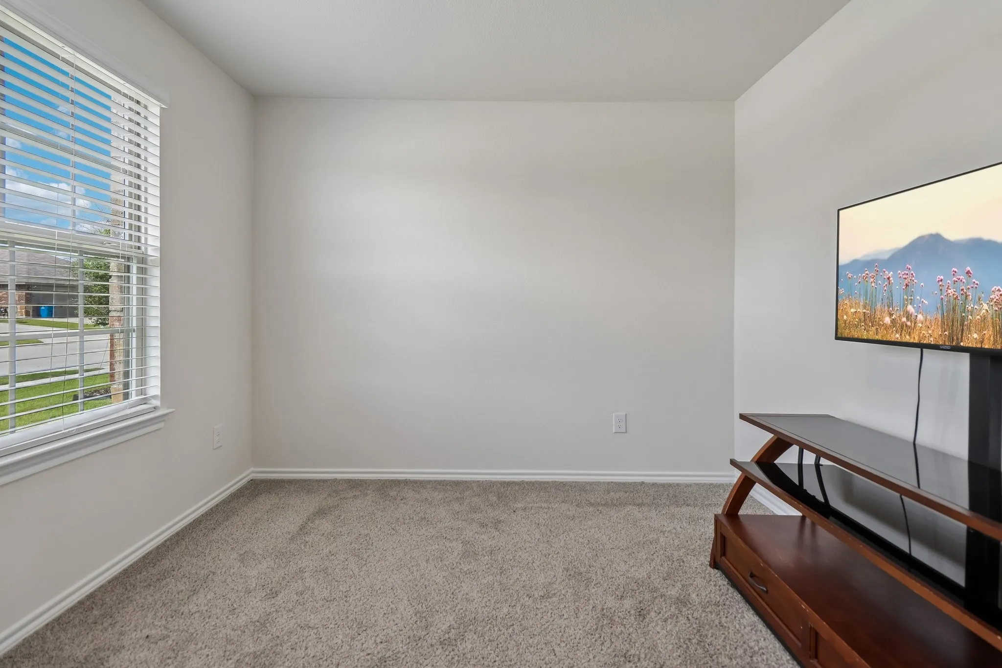 Single Family Residence For Sale in Hunt County , 1453 Millstead Rill Drive, Caddo Mills, Texas 75135, 4 Bedroom, 2 Bathroom, 2 Garage spaces, 1,880 Sqft, built in 2024, mls#21315698, Real Estate Agent in Caddo Mills, Homes For Sale in Hunt county, Homes For Sale in Caddo Mills, Realtor in Caddo Mills Texas, Real Estate Brokerage Independent Realty Texas, Luminita Cordes Realtor