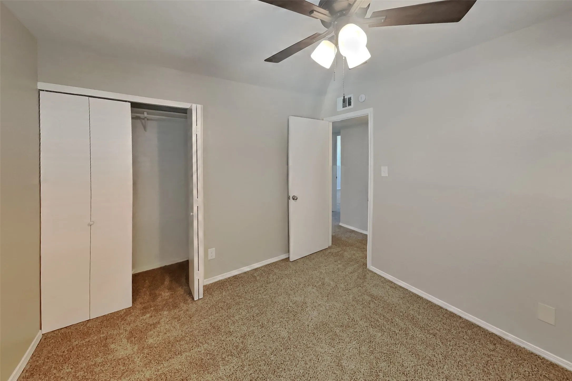 Single Family Residence For Rent in Denton County , 4212 Driscoll Drive, The Colony, Texas 75056, 3 Bedroom, 2 Bathroom, 2 Garage spaces, 1,548 Sqft, built in 1984, mls#21332290, Real Estate Agent in The Colony, Homes For Rent in Denton county, Homes For Rent in The Colony, Realtor in The Colony Texas, Real Estate Brokerage Independent Realty Texas, Luminita Cordes Realtor