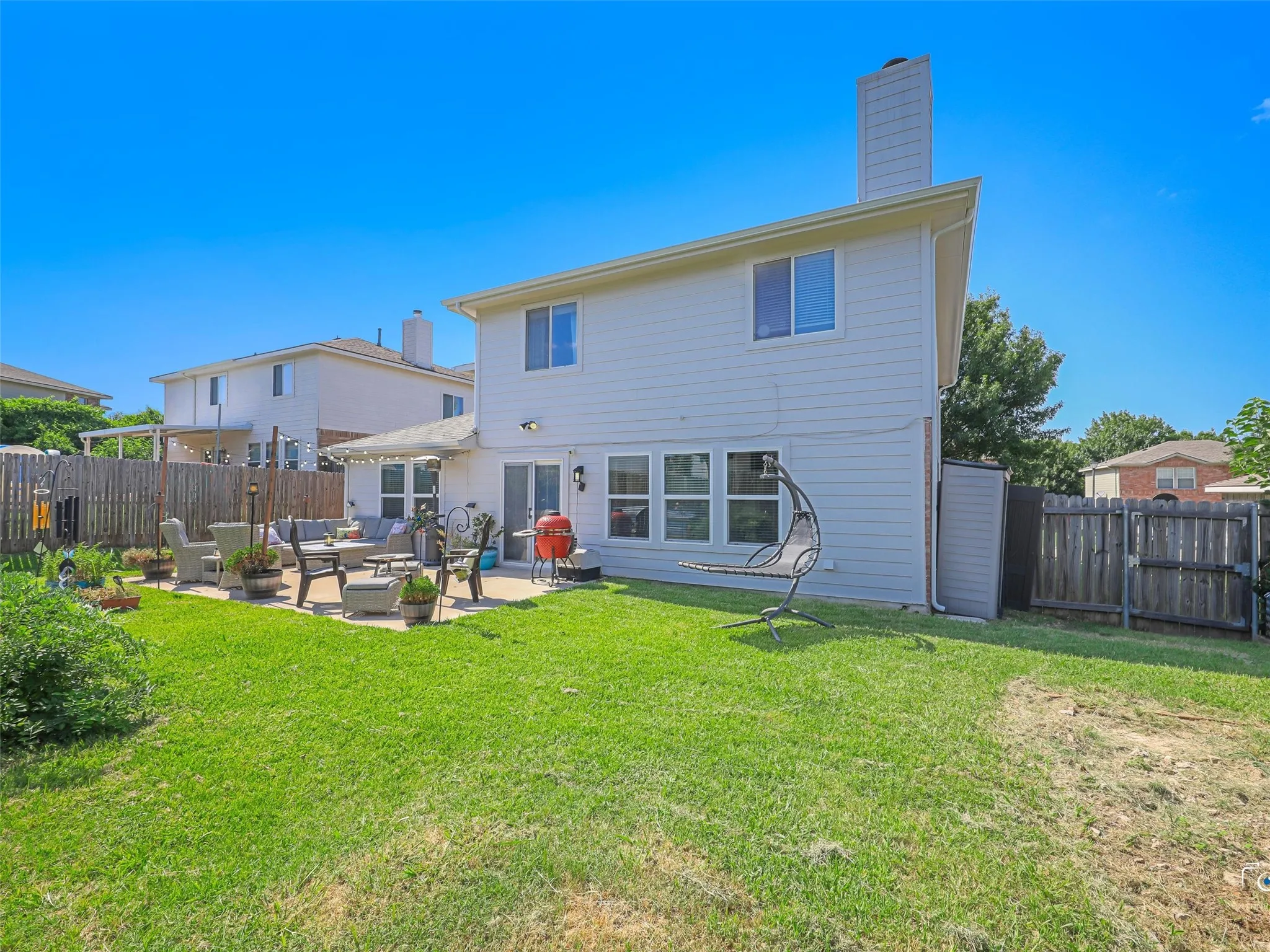 Single Family Residence For Sale in Grayson County , 1609 Timberline Lane, Sherman, Texas 75092, 5 Bedroom, 3 Bathroom, 2 Garage spaces, 2,515 Sqft, built in 2003, mls#21329172, Real Estate Agent in Sherman, Homes For Sale in Grayson county, Homes For Sale in Sherman, Realtor in Sherman Texas, Real Estate Brokerage Independent Realty Texas, Luminita Cordes Realtor