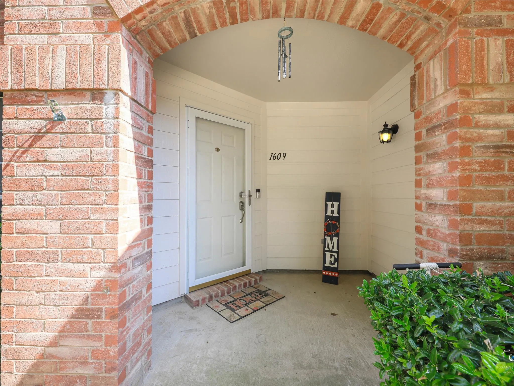 Single Family Residence For Sale in Grayson County , 1609 Timberline Lane, Sherman, Texas 75092, 5 Bedroom, 3 Bathroom, 2 Garage spaces, 2,515 Sqft, built in 2003, mls#21329172, Real Estate Agent in Sherman, Homes For Sale in Grayson county, Homes For Sale in Sherman, Realtor in Sherman Texas, Real Estate Brokerage Independent Realty Texas, Luminita Cordes Realtor