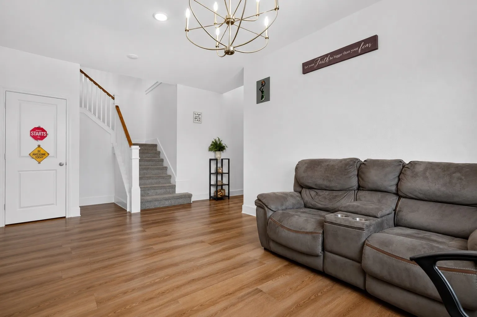 Single Family Residence For Sale in Kaufman County , 1316 Parkdale Street, Forney, Texas 75126, 5 Bedrooms, 4 Bathrooms, 2 Garage spaces, 3,219 Sqft, built in 2024, Price $435,000, mls#21331195, Real Estate Agent in Forney, Homes For Sale in Kaufman county, Homes For Sale in Forney, Realtor in Forney Texas, Real Estate Brokerage Independent Realty Texas, Luminita Cordes Realtor