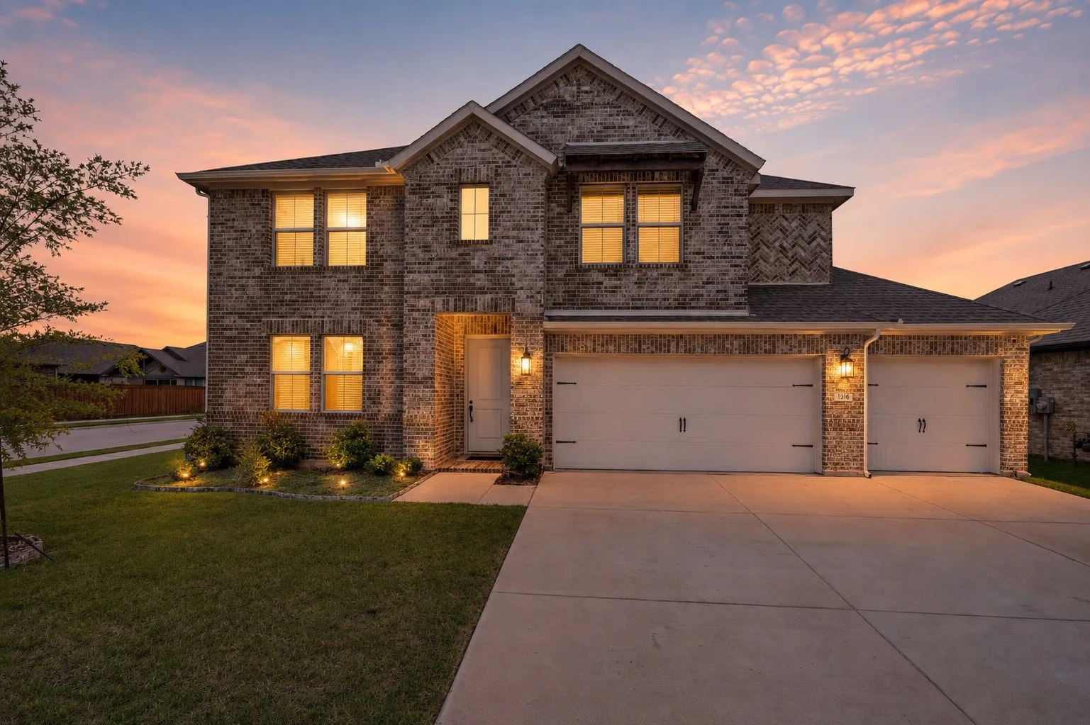Single Family Residence For Sale in Kaufman County , 1316 Parkdale Street, Forney, Texas 75126, 5 Bedrooms, 4 Bathrooms, 2 Garage spaces, 3,219 Sqft, built in 2024, Price $435,000, mls#21331195, Real Estate Agent in Forney, Homes For Sale in Kaufman county, Homes For Sale in Forney, Realtor in Forney Texas, Real Estate Brokerage Independent Realty Texas, Luminita Cordes Realtor