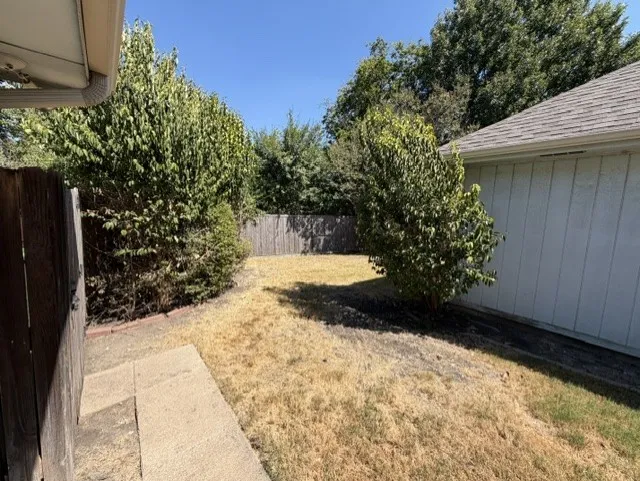 Single Family Residence For Rent in Collin County , 3504 Hilltop Lane, Plano, Texas 75023, 4 Bedroom, 2 Bathroom, 2 Garage spaces, 2,061 Sqft, built in 1983, mls#21332299, Real Estate Agent in Plano, Homes For Rent in Collin county, Homes For Rent in Plano, Realtor in Plano Texas, Real Estate Brokerage Independent Realty Texas, Luminita Cordes Realtor