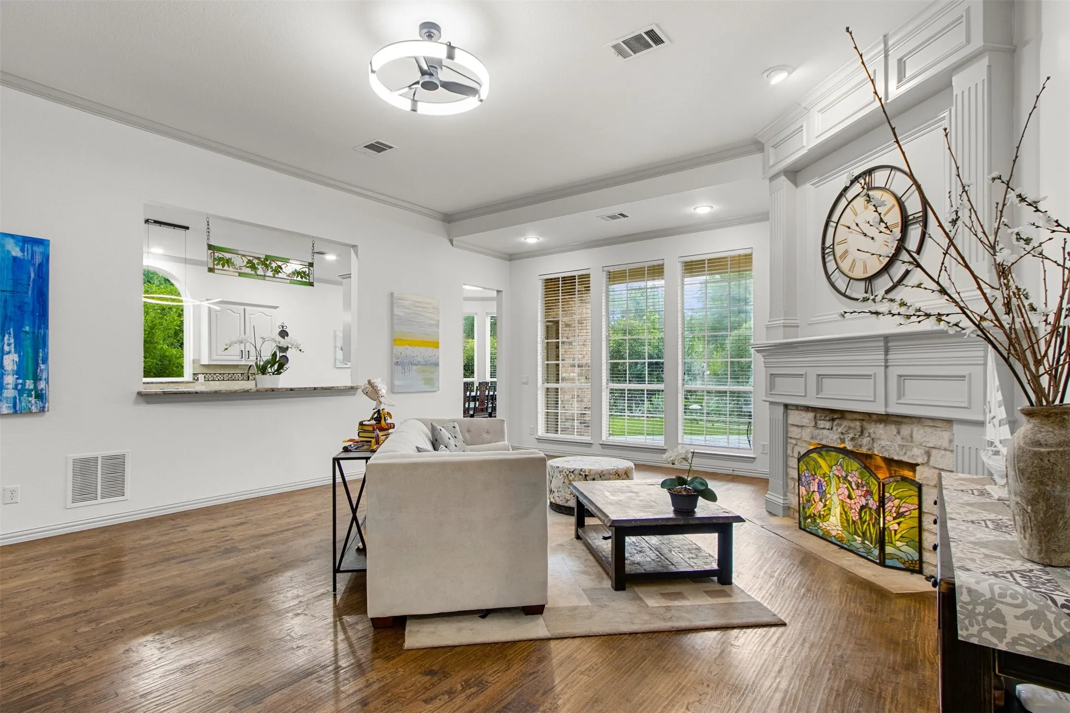 Single Family Residence For Sale in Dallas County , 966 Burns Crossing, Coppell, Texas 75019, 5 Bedroom, 5 Bathroom, 2 Garage spaces, 3,779 Sqft, built in 1994, mls#21332246, Real Estate Agent in Coppell, Homes For Sale in Dallas county, Homes For Sale in Coppell, Realtor in Coppell Texas, Real Estate Brokerage Independent Realty Texas, Luminita Cordes Realtor