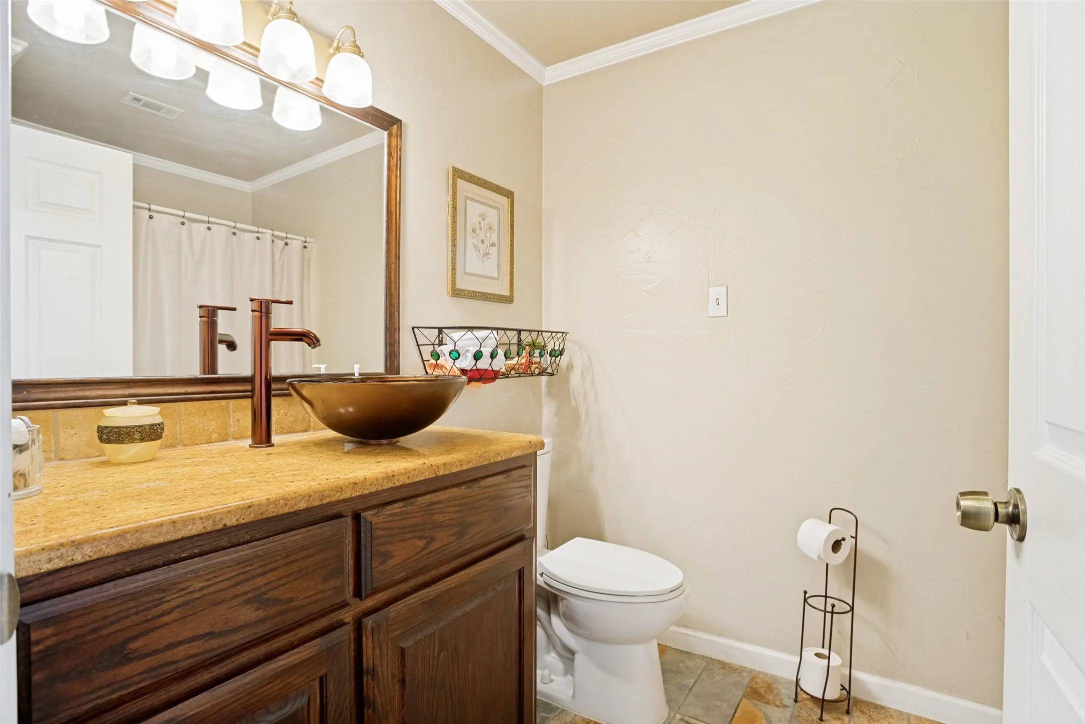 Single Family Residence For Sale in Hunt County , 3511 County Road 1108, Celeste, Texas 75423, 3 Bedroom, 3 Bathroom, 2 Garage spaces, 2,047 Sqft, built in 2006, Price $429,000, mls#21332237, Real Estate Agent in Celeste, Homes For Sale in Hunt county, Homes For Sale in Celeste, Realtor in Celeste Texas, Real Estate Brokerage Independent Realty Texas, Luminita Cordes Realtor