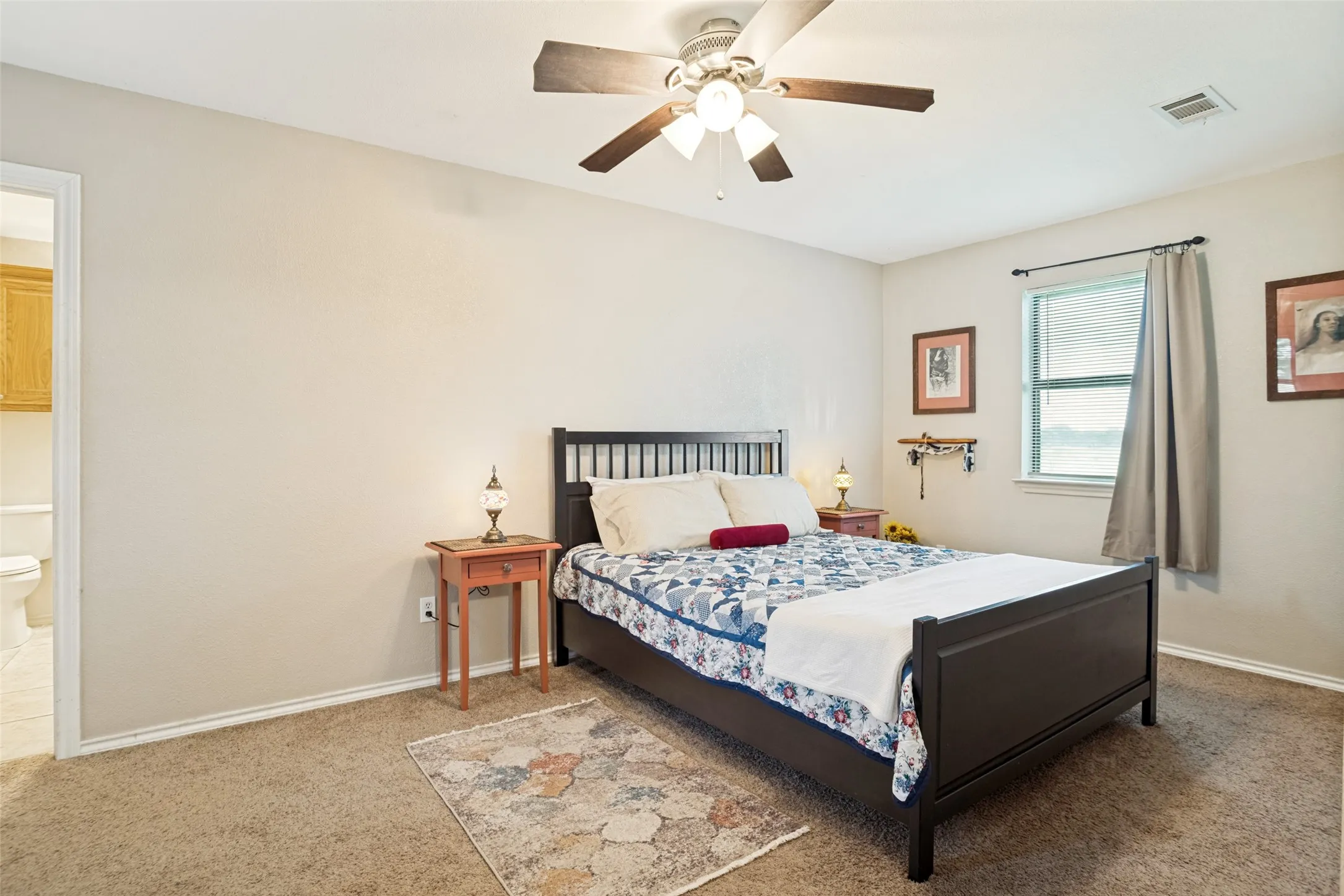 Single Family Residence For Sale in Hunt County , 3511 County Road 1108, Celeste, Texas 75423, 3 Bedroom, 3 Bathroom, 2 Garage spaces, 2,047 Sqft, built in 2006, Price $429,000, mls#21332237, Real Estate Agent in Celeste, Homes For Sale in Hunt county, Homes For Sale in Celeste, Realtor in Celeste Texas, Real Estate Brokerage Independent Realty Texas, Luminita Cordes Realtor