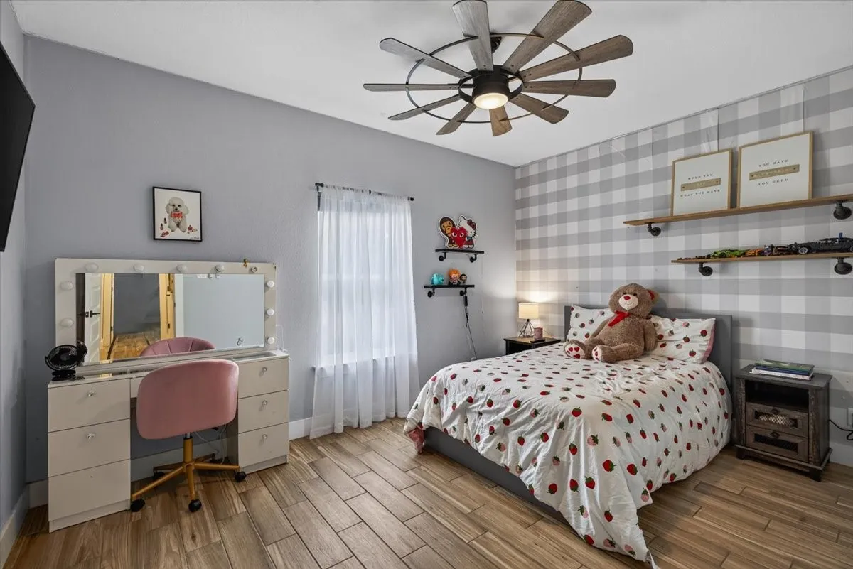 Single Family Residence For Sale in Kaufman County , 18220 County Road 4001, Mabank, Texas 75147, 3 Bedroom, 3 Bathroom, 2 Garage spaces, 1,989 Sqft, built in 2020, mls#21326772, Real Estate Agent in Mabank, Homes For Sale in Kaufman county, Homes For Sale in Mabank, Realtor in Mabank Texas, Real Estate Brokerage Independent Realty Texas, Luminita Cordes Realtor