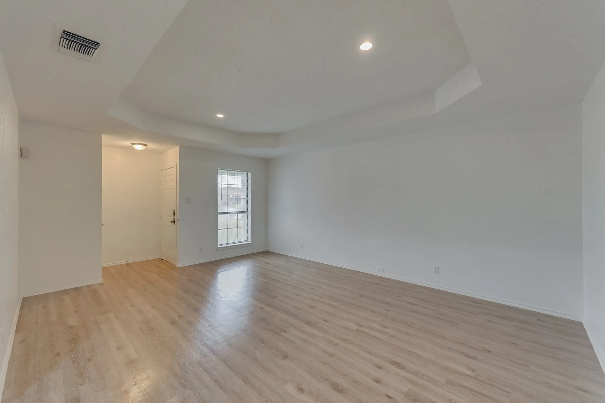 Duplex For Sale in Tarrant County , 1817 San Rafael Street, Fort Worth, Texas 76134, 4 Bedrooms, 2 Bathrooms, 2 Garage spaces, 0 Sqft, built in 1985, Price $349,000, mls#21332054, Real Estate Agent in Fort Worth, Homes For Sale in Tarrant county, Homes For Sale in Fort Worth, Realtor in Fort Worth Texas, Real Estate Brokerage Independent Realty Texas, Luminita Cordes Realtor