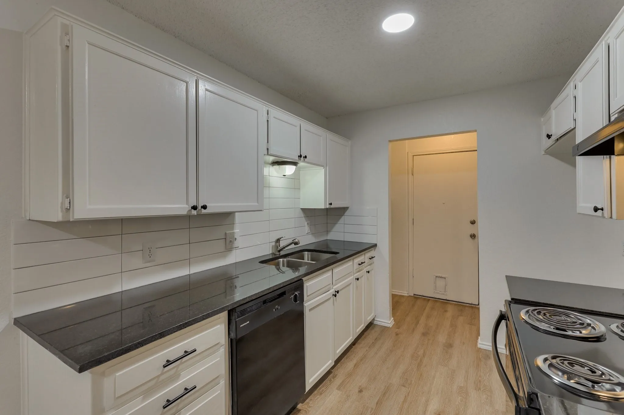 Duplex For Sale in Tarrant County , 1817 San Rafael Street, Fort Worth, Texas 76134, 4 Bedrooms, 2 Bathrooms, 2 Garage spaces, 0 Sqft, built in 1985, Price $349,000, mls#21332054, Real Estate Agent in Fort Worth, Homes For Sale in Tarrant county, Homes For Sale in Fort Worth, Realtor in Fort Worth Texas, Real Estate Brokerage Independent Realty Texas, Luminita Cordes Realtor