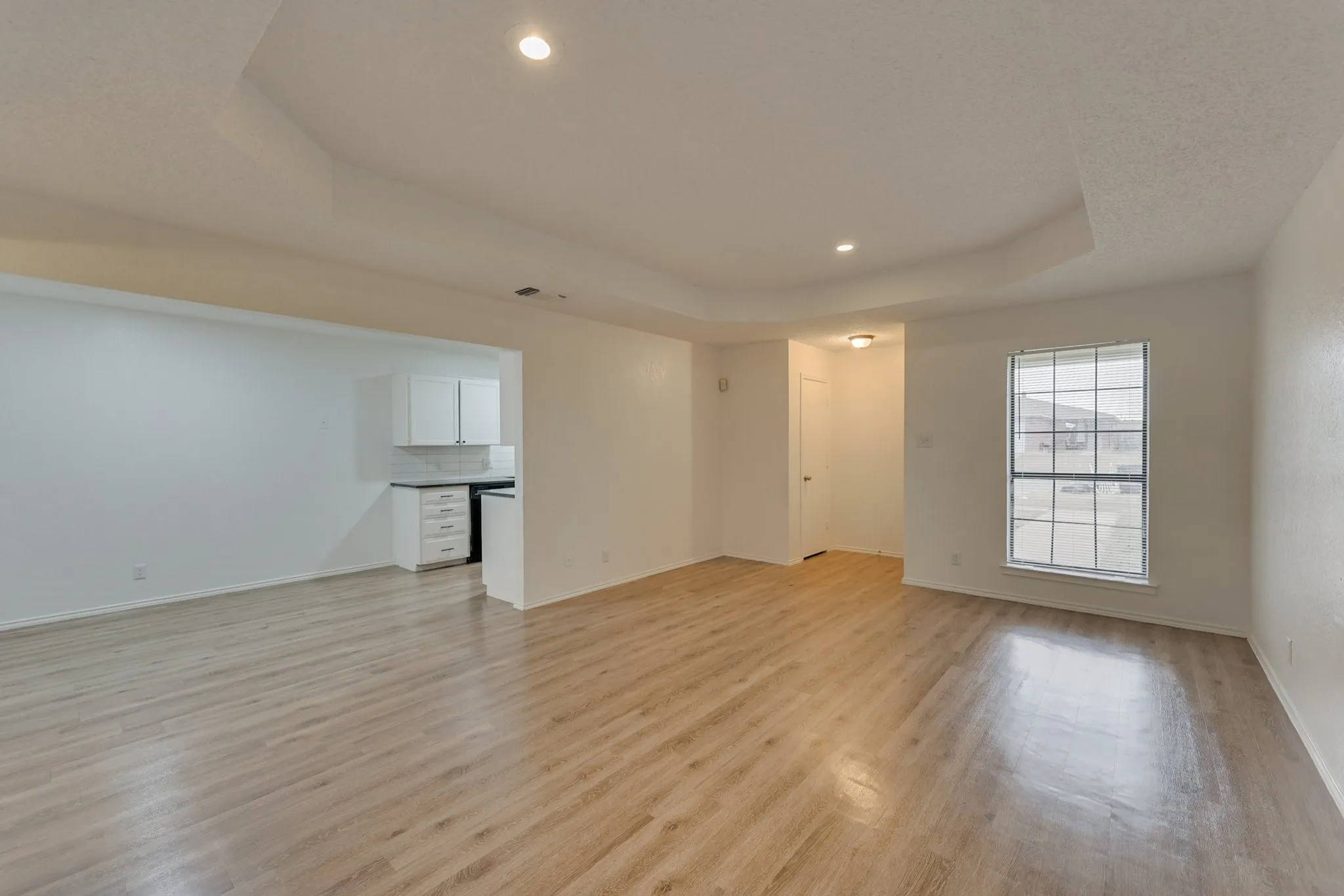 Duplex For Sale in Tarrant County , 1817 San Rafael Street, Fort Worth, Texas 76134, 4 Bedrooms, 2 Bathrooms, 2 Garage spaces, 0 Sqft, built in 1985, Price $349,000, mls#21332054, Real Estate Agent in Fort Worth, Homes For Sale in Tarrant county, Homes For Sale in Fort Worth, Realtor in Fort Worth Texas, Real Estate Brokerage Independent Realty Texas, Luminita Cordes Realtor