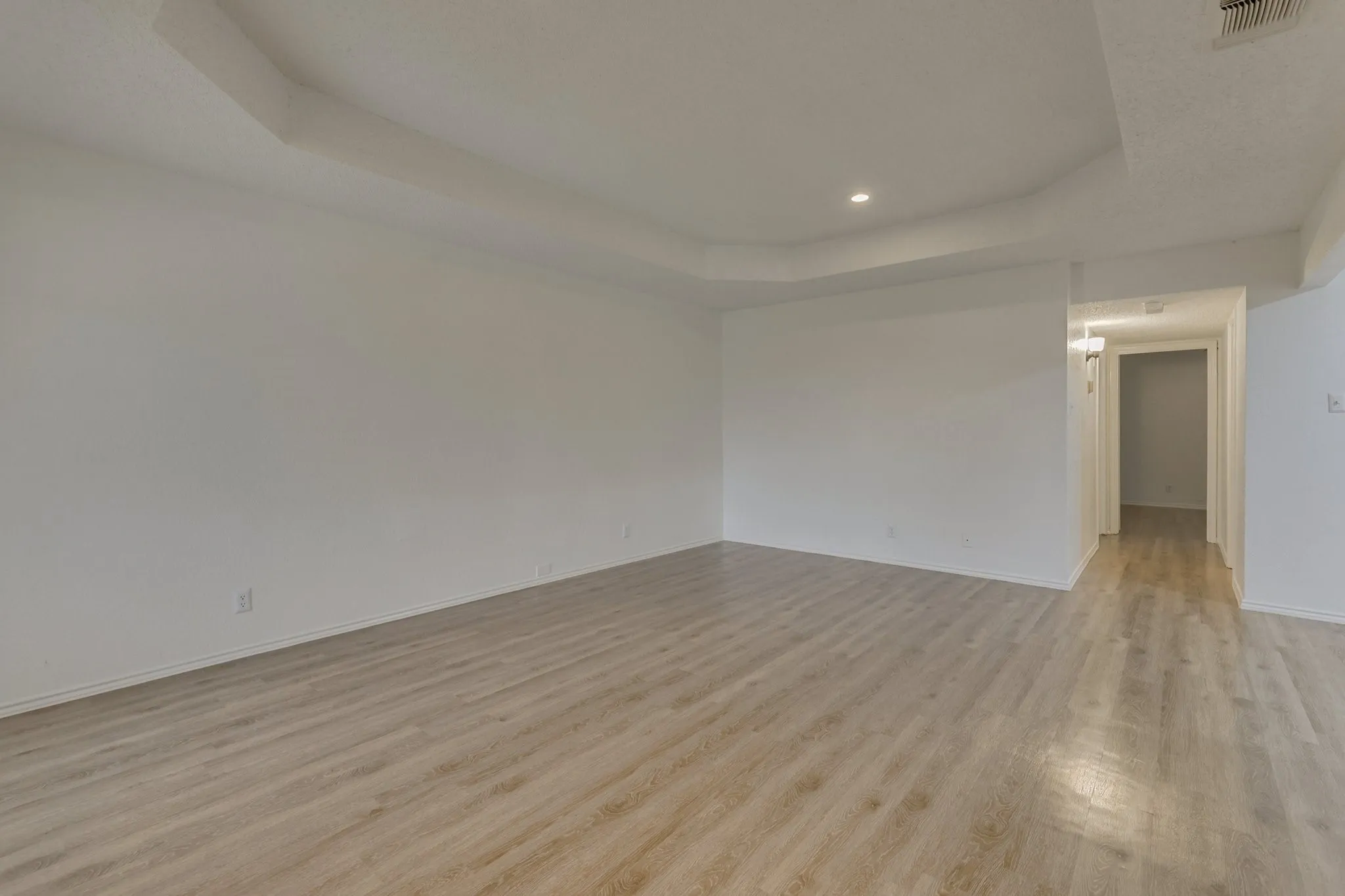 Duplex For Sale in Tarrant County , 1817 San Rafael Street, Fort Worth, Texas 76134, 4 Bedrooms, 2 Bathrooms, 2 Garage spaces, 0 Sqft, built in 1985, Price $349,000, mls#21332054, Real Estate Agent in Fort Worth, Homes For Sale in Tarrant county, Homes For Sale in Fort Worth, Realtor in Fort Worth Texas, Real Estate Brokerage Independent Realty Texas, Luminita Cordes Realtor
