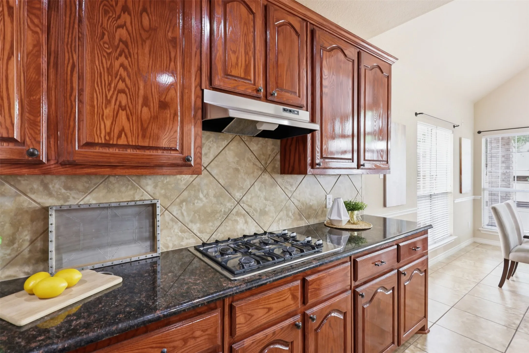 Built In Gas Cooktop makes meal prep a breeze.