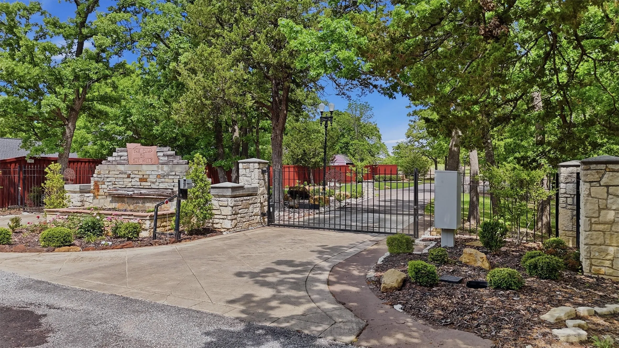 Unimproved Land For Sale in Grayson County , 424 Oak Hills, Pottsboro, Texas 75076, 0, 0, Garage spaces, 0 Sqft, built in 0, mls#21309724, Real Estate Agent in Pottsboro, Homes For Sale in Grayson county, Homes For Sale in Pottsboro, Realtor in Pottsboro Texas, Real Estate Brokerage Independent Realty Texas, Luminita Cordes Realtor