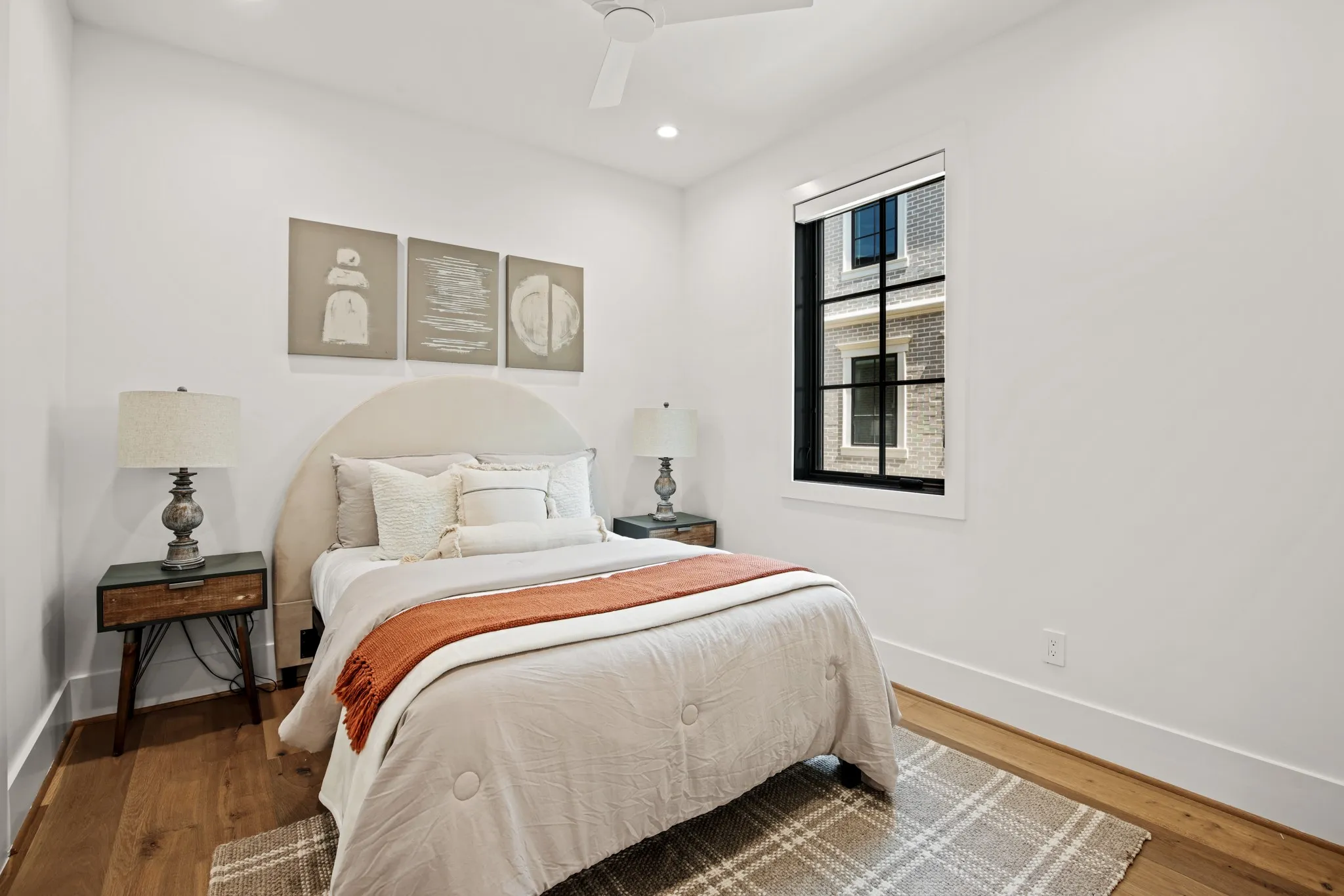 Townhouse For Rent in Dallas County , 3428 Daniel Avenue 3, University Park, Texas 75205, 3 Bedroom, 3 Bathroom, 2 Garage spaces, 1,917 Sqft, built in 2023, mls#21325372, Real Estate Agent in University Park, Homes For Rent in Dallas county, Homes For Rent in University Park, Realtor in University Park Texas, Real Estate Brokerage Independent Realty Texas, Luminita Cordes Realtor