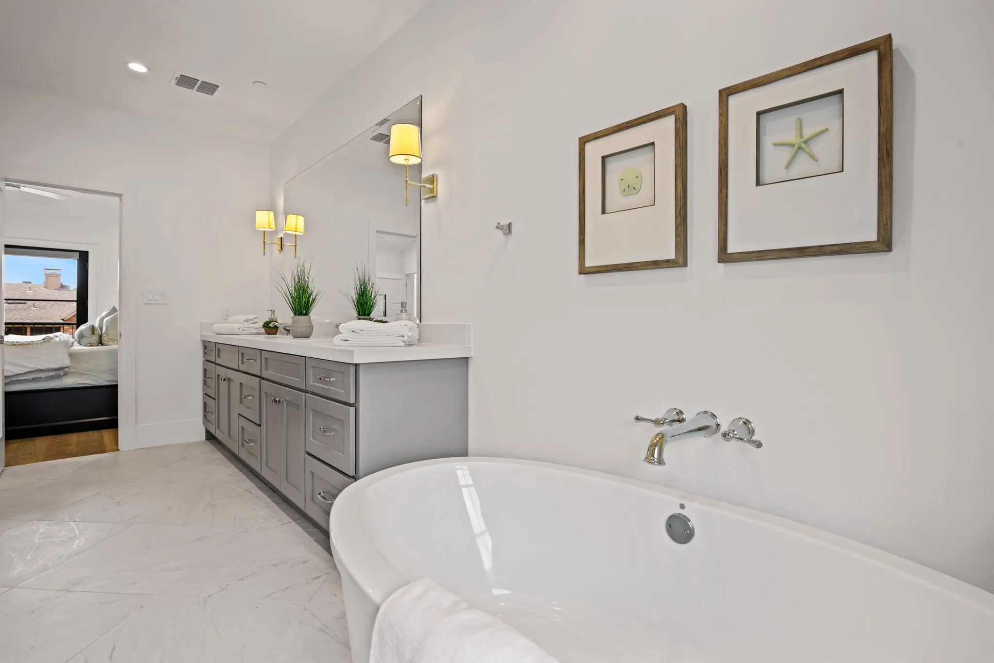 Townhouse For Rent in Dallas County , 3428 Daniel Avenue 3, University Park, Texas 75205, 3 Bedroom, 3 Bathroom, 2 Garage spaces, 1,917 Sqft, built in 2023, mls#21325372, Real Estate Agent in University Park, Homes For Rent in Dallas county, Homes For Rent in University Park, Realtor in University Park Texas, Real Estate Brokerage Independent Realty Texas, Luminita Cordes Realtor