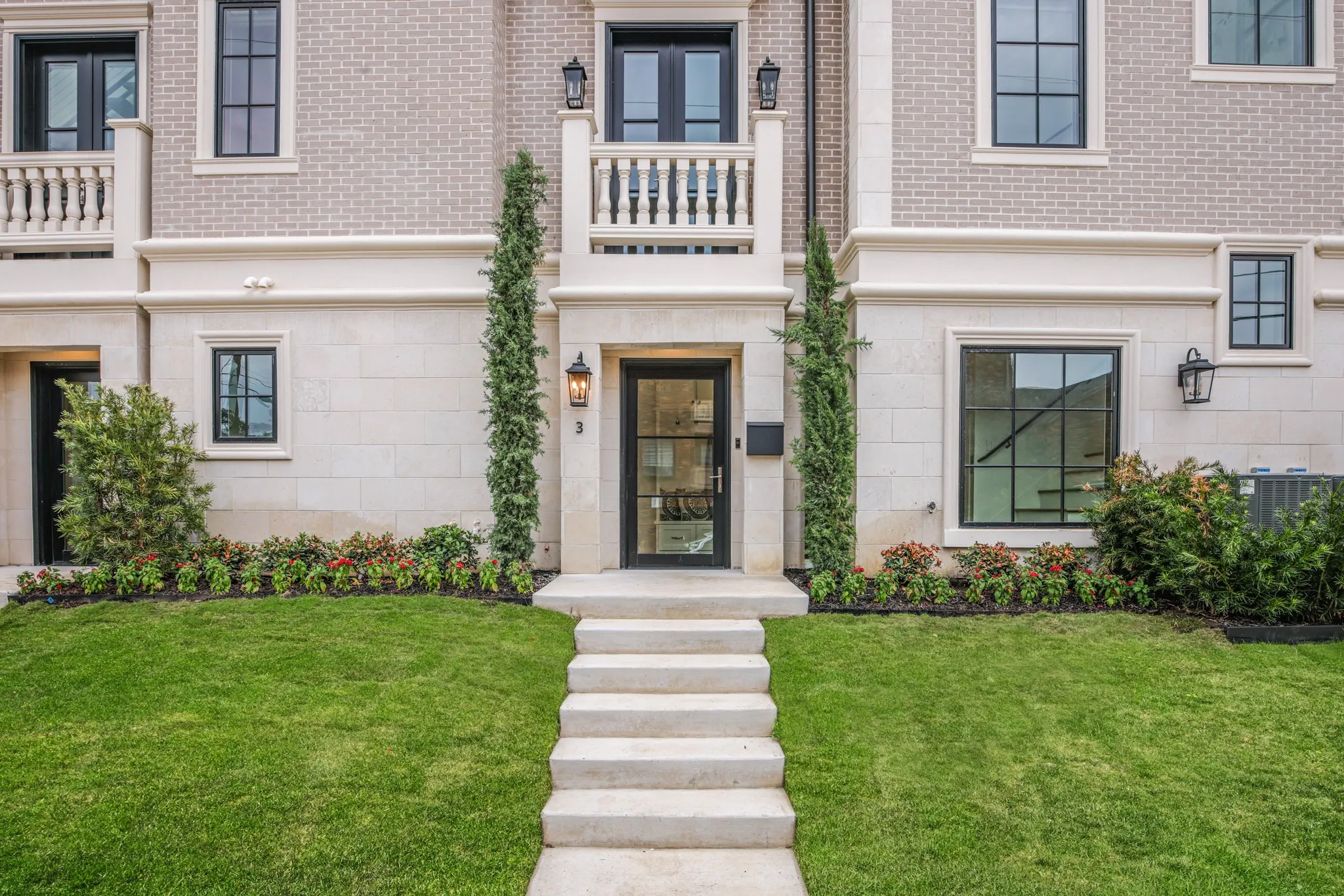 Townhouse For Rent in Dallas County , 3428 Daniel Avenue 3, University Park, Texas 75205, 3 Bedroom, 3 Bathroom, 2 Garage spaces, 1,917 Sqft, built in 2023, mls#21325372, Real Estate Agent in University Park, Homes For Rent in Dallas county, Homes For Rent in University Park, Realtor in University Park Texas, Real Estate Brokerage Independent Realty Texas, Luminita Cordes Realtor