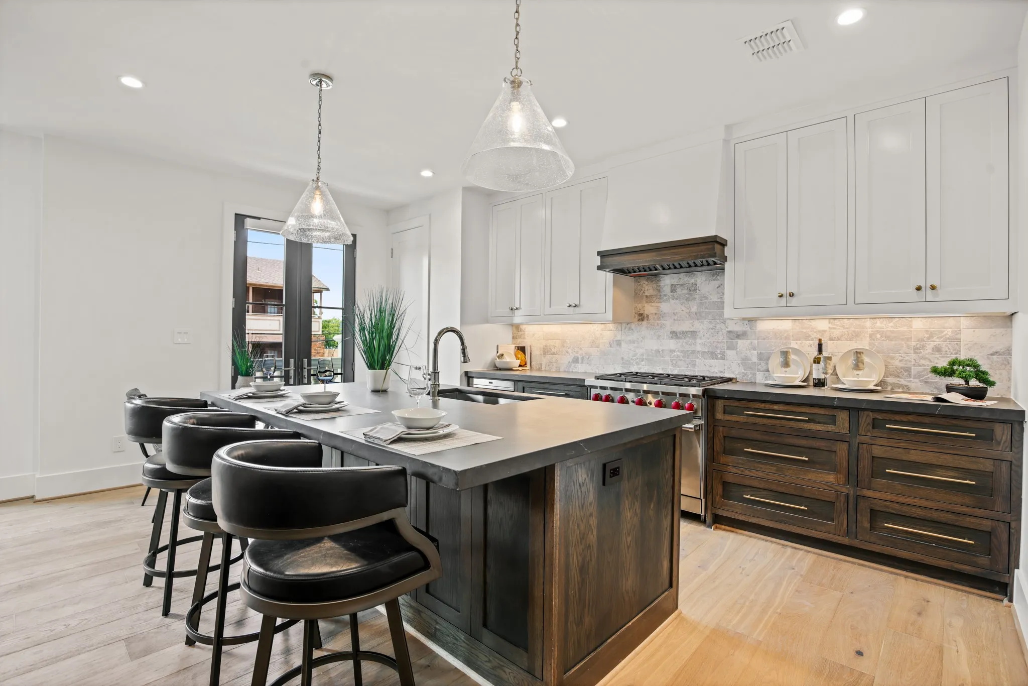 Townhouse For Rent in Dallas County , 3428 Daniel Avenue 3, University Park, Texas 75205, 3 Bedroom, 3 Bathroom, 2 Garage spaces, 1,917 Sqft, built in 2023, mls#21325372, Real Estate Agent in University Park, Homes For Rent in Dallas county, Homes For Rent in University Park, Realtor in University Park Texas, Real Estate Brokerage Independent Realty Texas, Luminita Cordes Realtor
