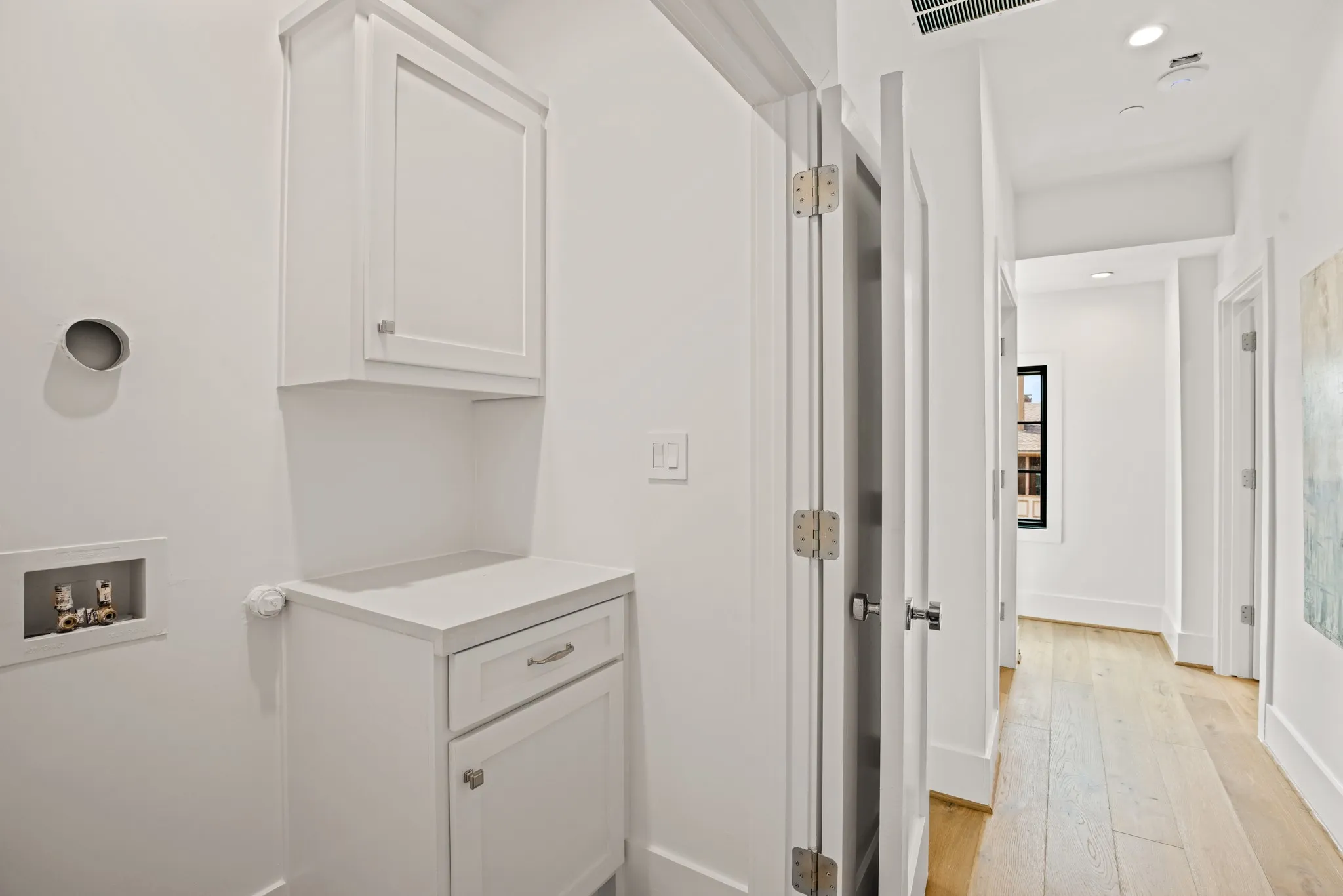 Townhouse For Rent in Dallas County , 3428 Daniel Avenue 3, University Park, Texas 75205, 3 Bedroom, 3 Bathroom, 2 Garage spaces, 1,917 Sqft, built in 2023, mls#21325372, Real Estate Agent in University Park, Homes For Rent in Dallas county, Homes For Rent in University Park, Realtor in University Park Texas, Real Estate Brokerage Independent Realty Texas, Luminita Cordes Realtor