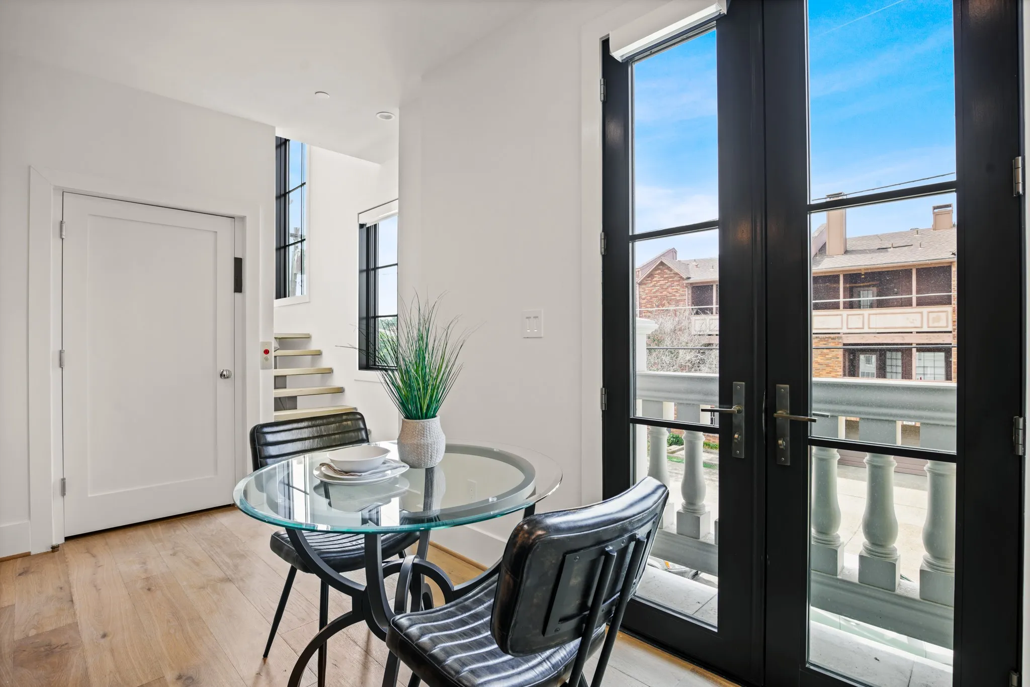 Townhouse For Rent in Dallas County , 3428 Daniel Avenue 3, University Park, Texas 75205, 3 Bedroom, 3 Bathroom, 2 Garage spaces, 1,917 Sqft, built in 2023, mls#21325372, Real Estate Agent in University Park, Homes For Rent in Dallas county, Homes For Rent in University Park, Realtor in University Park Texas, Real Estate Brokerage Independent Realty Texas, Luminita Cordes Realtor
