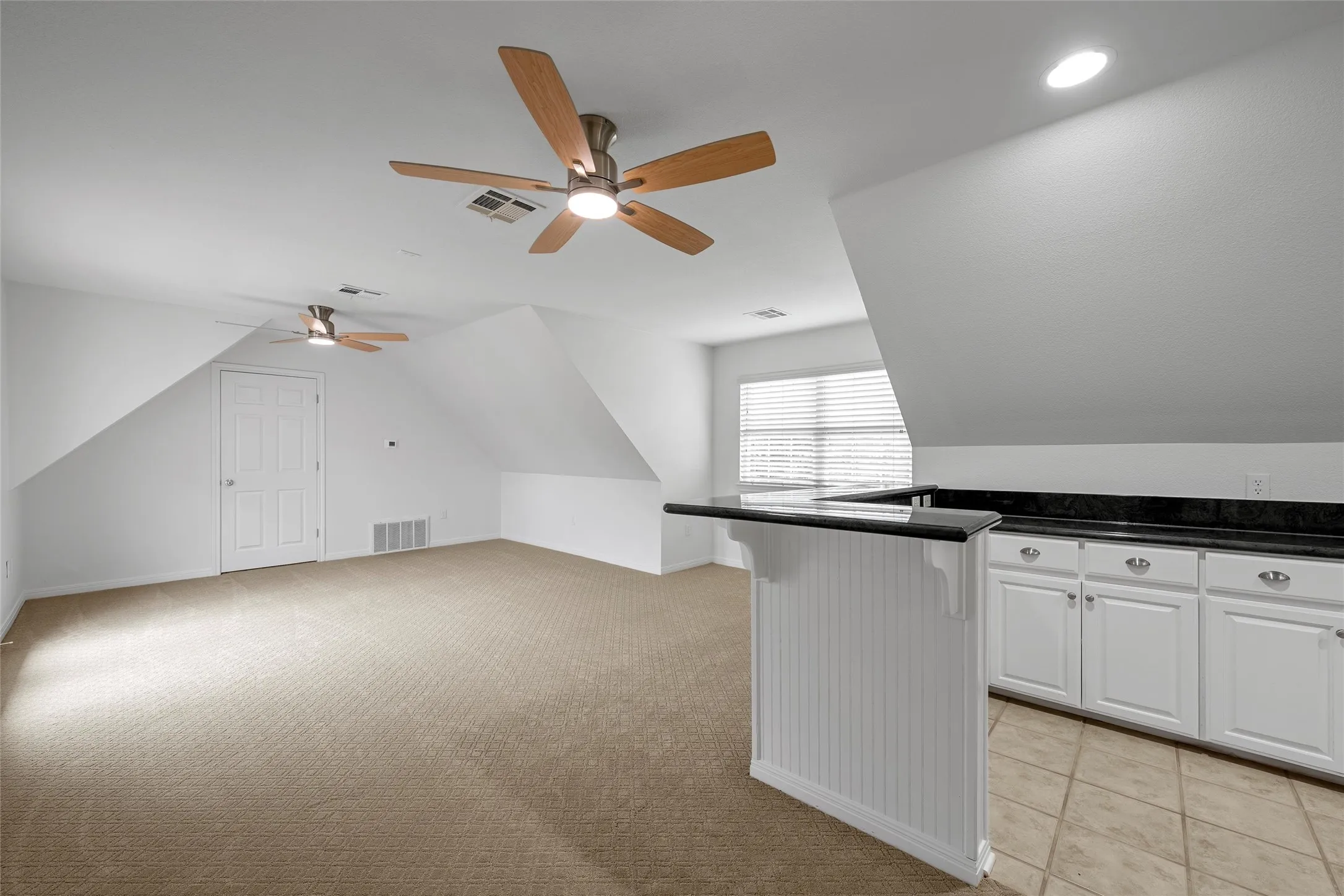 Single Family Residence For Sale in Mc Lennan County , 100 Laurel Oaks Lane, Crawford, Texas 76638, 4 Bedroom, 4 Bathroom, 3 Garage spaces, 3,492 Sqft, built in 2002, mls#21332130, Real Estate Agent in Crawford, Homes For Sale in Mc Lennan county, Homes For Sale in Crawford, Realtor in Crawford Texas, Real Estate Brokerage Independent Realty Texas, Luminita Cordes Realtor