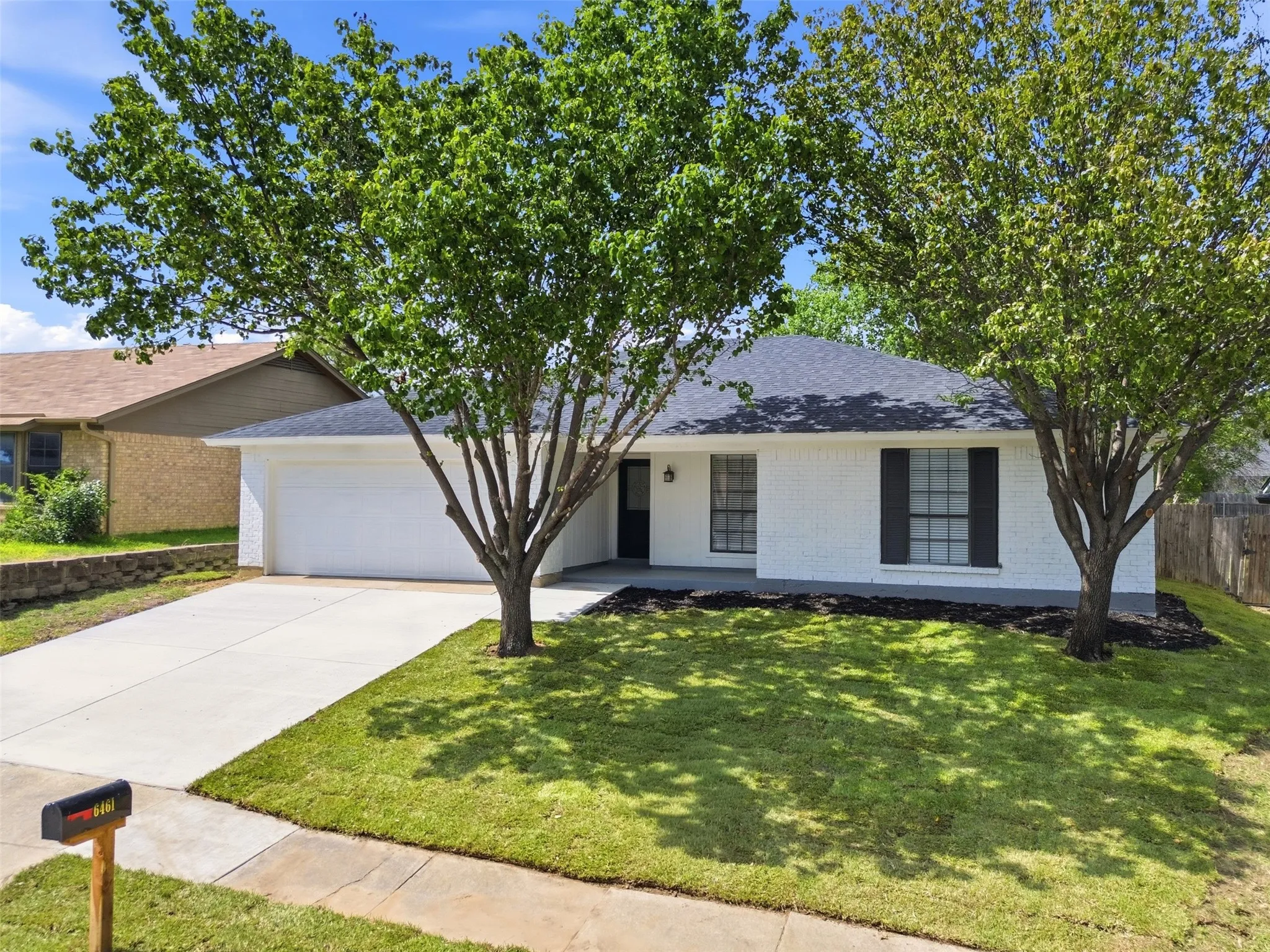 Single Family Residence For Sale in Tarrant County , 6461 Westridge Drive, Watauga, Texas 76148, 3 Bedroom, 2 Bathroom, 2 Garage spaces, 1,406 Sqft, built in 1982, mls#21332332, Real Estate Agent in Watauga, Homes For Sale in Tarrant county, Homes For Sale in Watauga, Realtor in Watauga Texas, Real Estate Brokerage Independent Realty Texas, Luminita Cordes Realtor