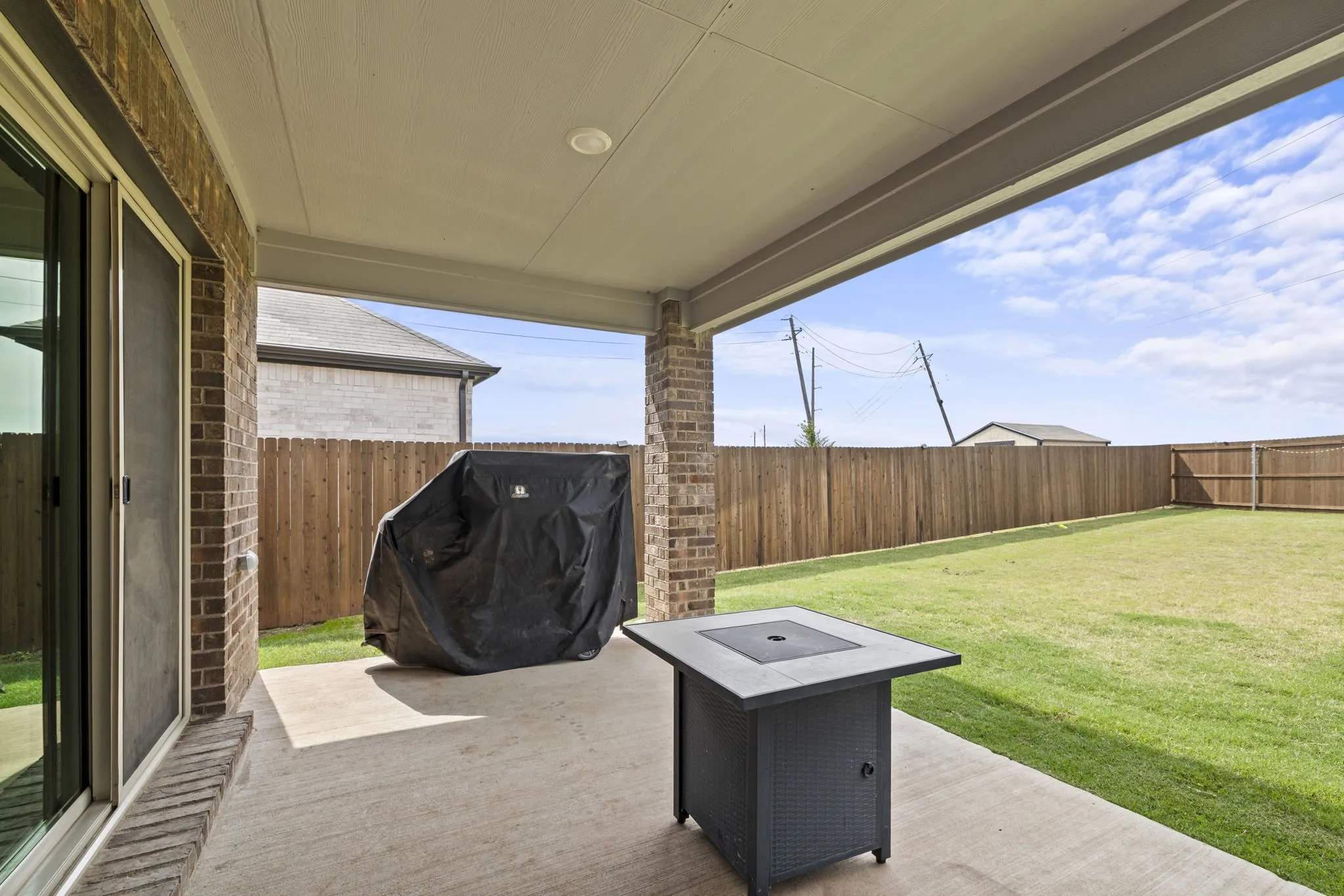 Single Family Residence For Rent in Dallas County , 2110 Colt Court, Seagoville, Texas 75159, 3 Bedrooms, 2 Bathrooms, 2 Garage spaces, 1,833 Sqft, built in 2024, Price $2,700, mls#21329435, Real Estate Agent in Seagoville, Homes For Rent in Dallas county, Homes For Rent in Seagoville, Realtor in Seagoville Texas, Real Estate Brokerage Independent Realty Texas, Luminita Cordes Realtor