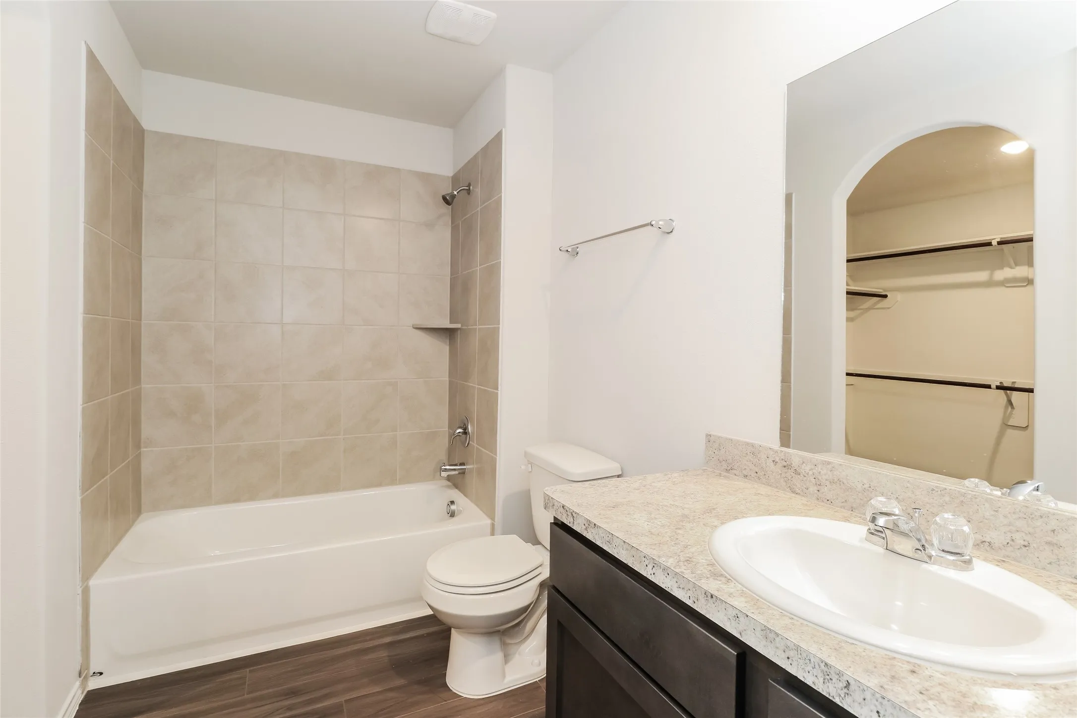 Single Family Residence For Rent in Tarrant County , 500 Woodhouse Way, Everman, Texas 76140, 3 Bedroom, 2 Bathroom, 2 Garage spaces, 1,407 Sqft, built in 2024, mls#21332391, Real Estate Agent in Everman, Homes For Rent in Tarrant county, Homes For Rent in Everman, Realtor in Everman Texas, Real Estate Brokerage Independent Realty Texas, Luminita Cordes Realtor