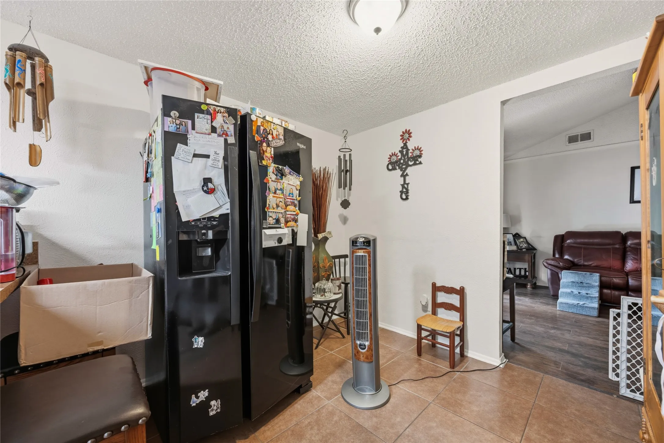 Single Family Residence For Sale in Johnson County , 636 Sue Ann Lane, Burleson, Texas 76028, 3 Bedroom, 2 Bathroom, 1 Garage spaces, 1,536 Sqft, built in 1971, mls#21330504, Real Estate Agent in Burleson, Homes For Sale in Johnson county, Homes For Sale in Burleson, Realtor in Burleson Texas, Real Estate Brokerage Independent Realty Texas, Luminita Cordes Realtor