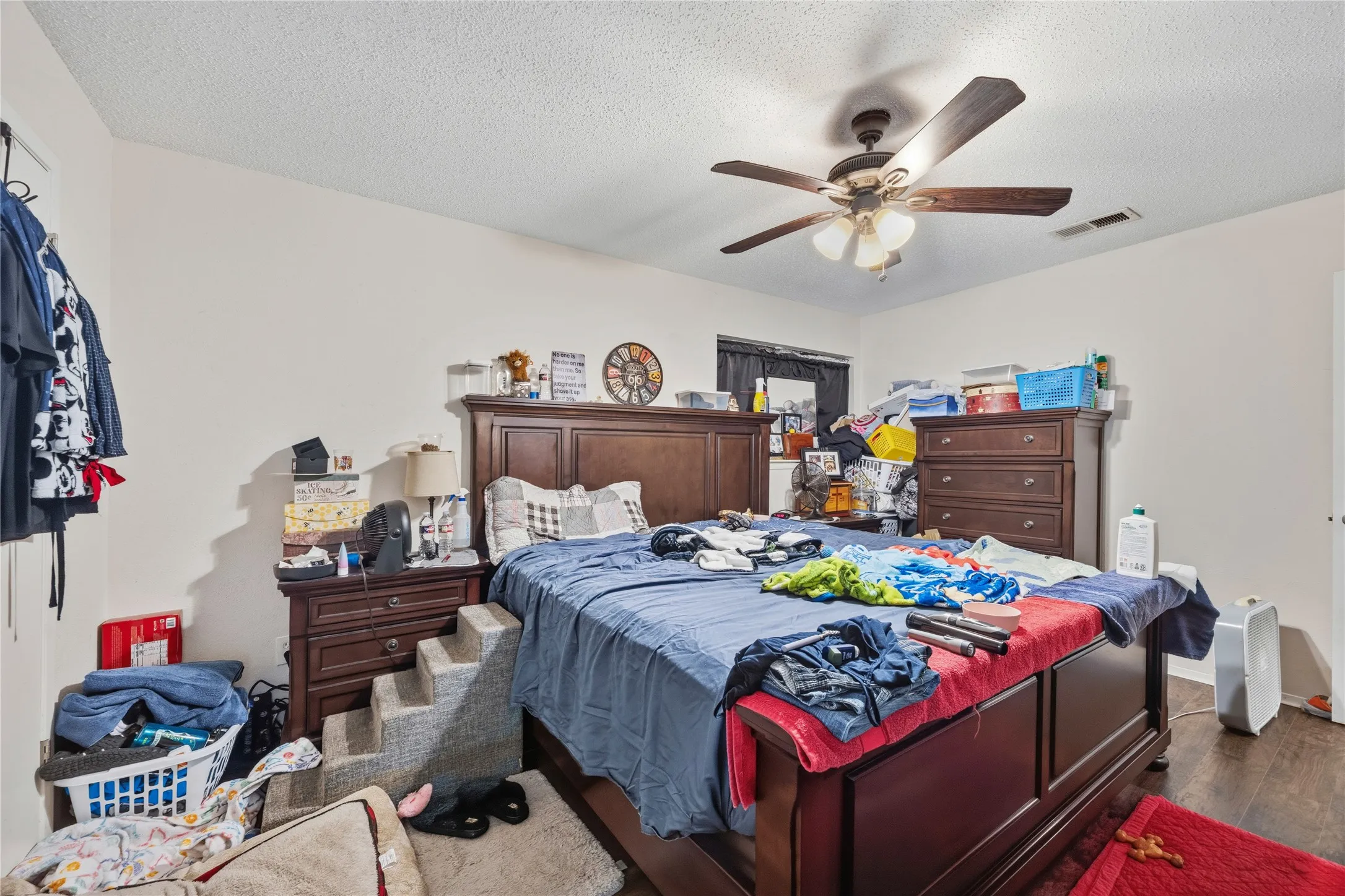 Single Family Residence For Sale in Johnson County , 636 Sue Ann Lane, Burleson, Texas 76028, 3 Bedroom, 2 Bathroom, 1 Garage spaces, 1,536 Sqft, built in 1971, mls#21330504, Real Estate Agent in Burleson, Homes For Sale in Johnson county, Homes For Sale in Burleson, Realtor in Burleson Texas, Real Estate Brokerage Independent Realty Texas, Luminita Cordes Realtor