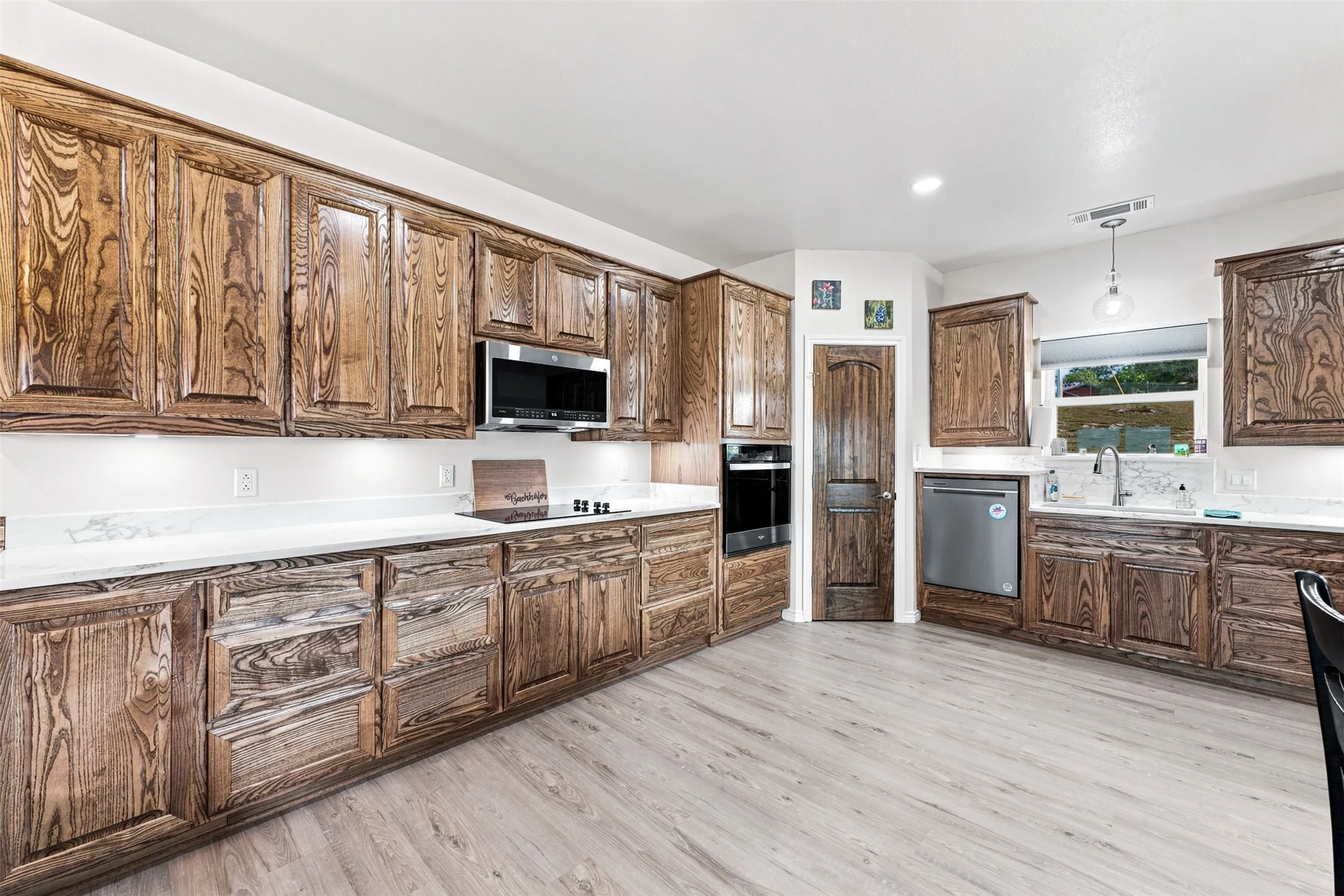 Single Family Residence For Sale in Bosque County , 211 County Road 1511, Morgan, Texas 76671, 3 Bedroom, 2 Bathroom, 2 Garage spaces, 1,600 Sqft, built in 2025, mls#21332346, Real Estate Agent in Morgan, Homes For Sale in Bosque county, Homes For Sale in Morgan, Realtor in Morgan Texas, Real Estate Brokerage Independent Realty Texas, Luminita Cordes Realtor