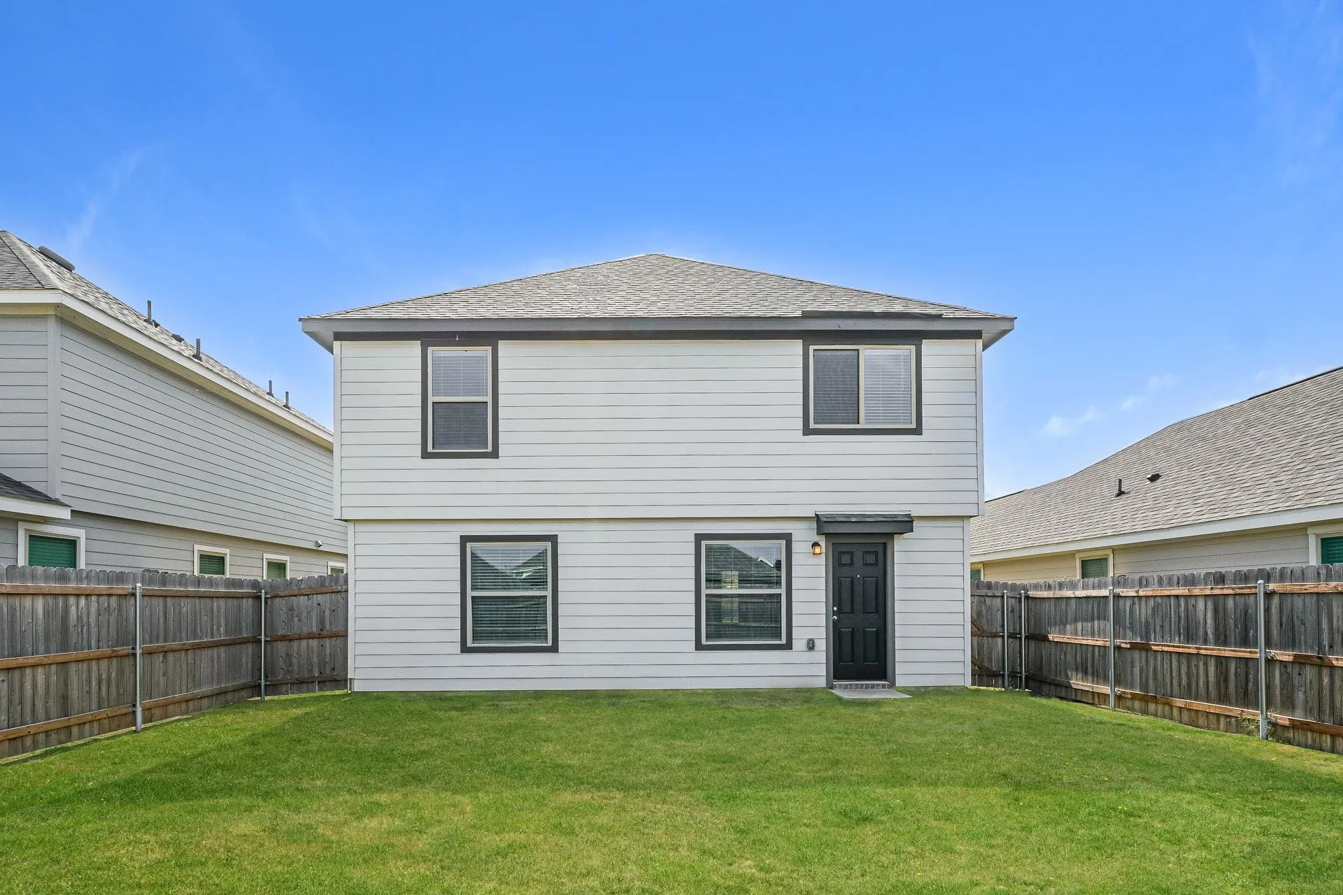 Single Family Residence For Rent in Tarrant County , 506 Sussex Place, Everman, Texas 76140, 4 Bedroom, 3 Bathroom, 2 Garage spaces, 1,687 Sqft, built in 2024, mls#21332403, Real Estate Agent in Everman, Homes For Rent in Tarrant county, Homes For Rent in Everman, Realtor in Everman Texas, Real Estate Brokerage Independent Realty Texas, Luminita Cordes Realtor