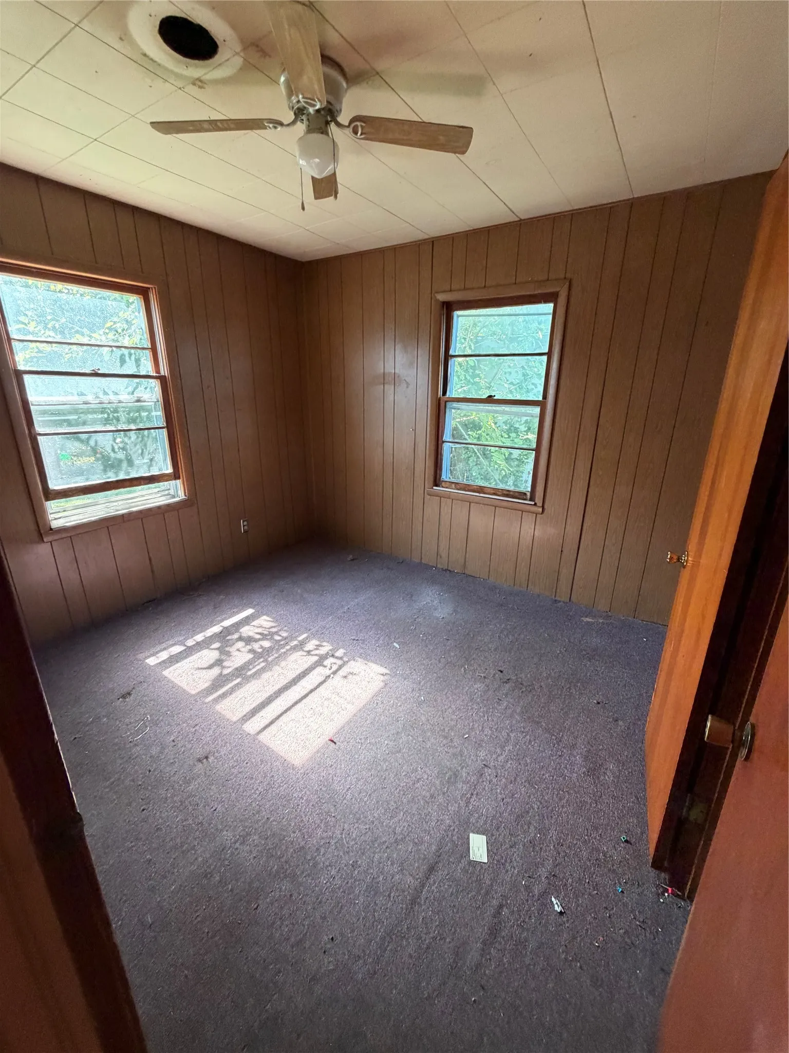 Single Family Residence For Sale in Grayson County , 616 White Street, Whitesboro, Texas 76273, 3 Bedroom, 2 Bathroom, Garage spaces, 1,520 Sqft, built in 1950, mls#21332046, Real Estate Agent in Whitesboro, Homes For Sale in Grayson county, Homes For Sale in Whitesboro, Realtor in Whitesboro Texas, Real Estate Brokerage Independent Realty Texas, Luminita Cordes Realtor