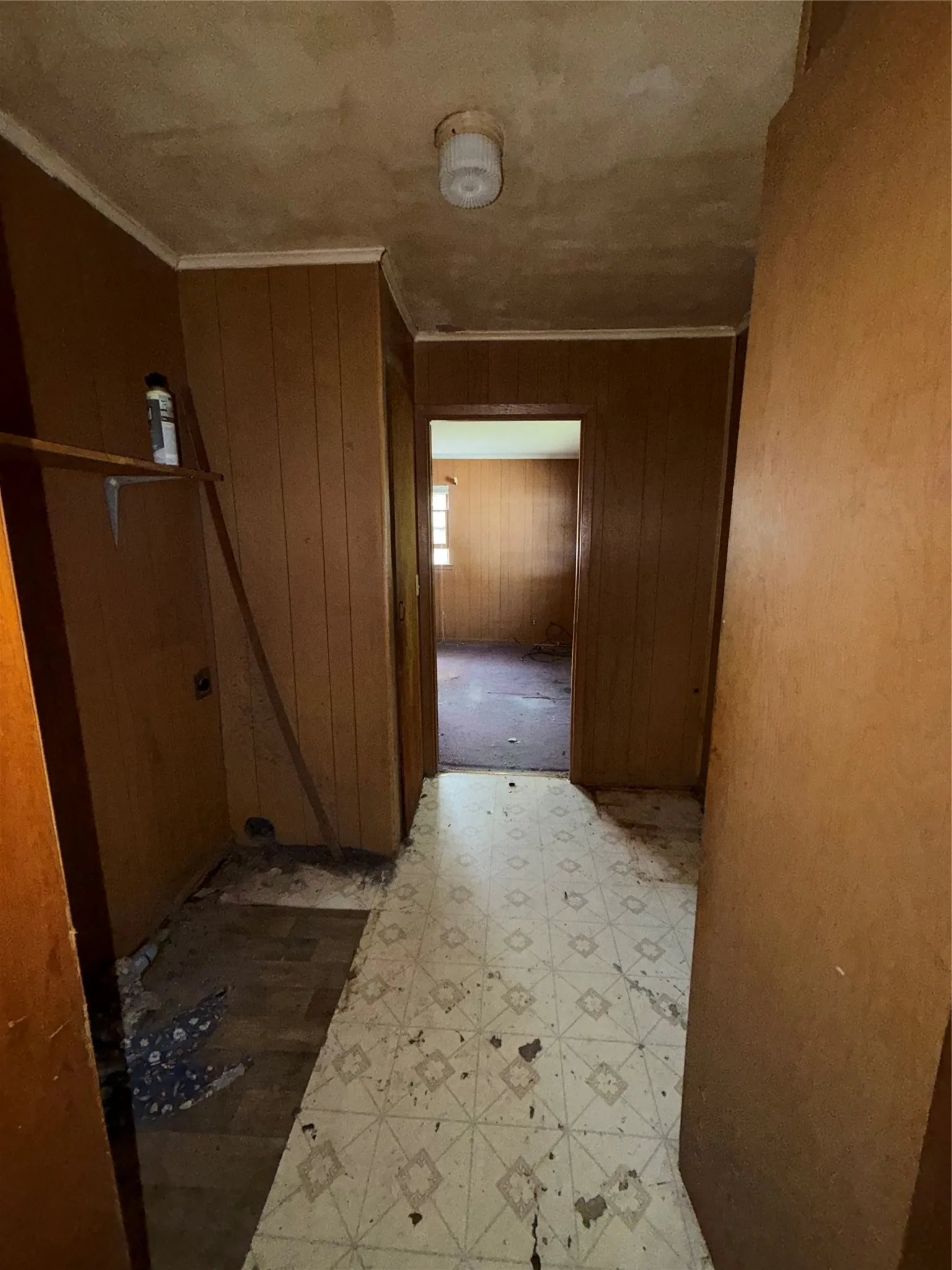Single Family Residence For Sale in Grayson County , 616 White Street, Whitesboro, Texas 76273, 3 Bedroom, 2 Bathroom, Garage spaces, 1,520 Sqft, built in 1950, mls#21332046, Real Estate Agent in Whitesboro, Homes For Sale in Grayson county, Homes For Sale in Whitesboro, Realtor in Whitesboro Texas, Real Estate Brokerage Independent Realty Texas, Luminita Cordes Realtor