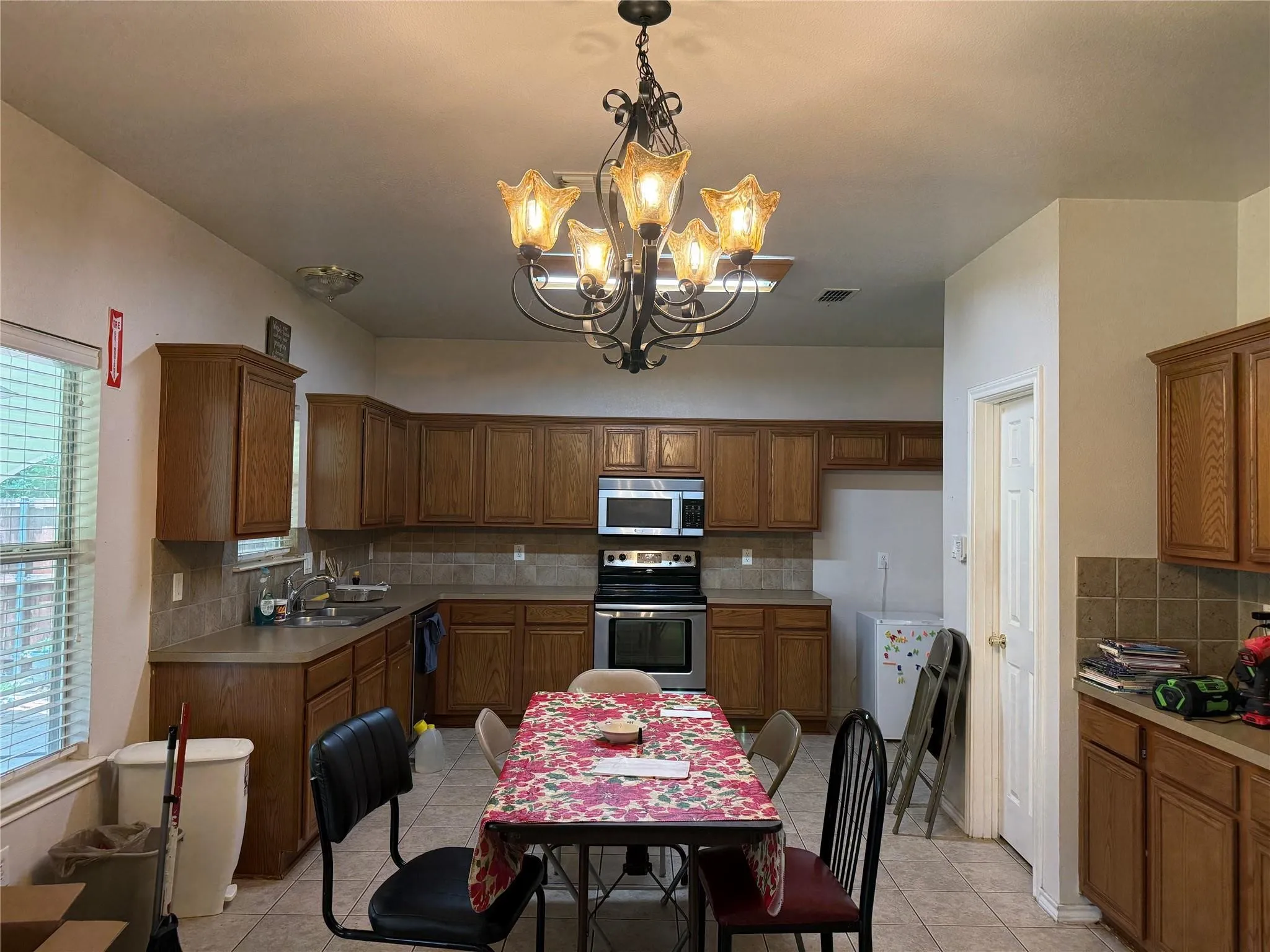 Single Family Residence For Rent in Collin County , 1209 Firewheel Place, Mc Kinney, Texas 75069, 4 Bedroom, 3 Bathroom, 2 Garage spaces, 3,064 Sqft, built in 2002, mls#21331389, Real Estate Agent in Mc Kinney, Homes For Rent in Collin county, Homes For Rent in Mc Kinney, Realtor in Mc Kinney Texas, Real Estate Brokerage Independent Realty Texas, Luminita Cordes Realtor
