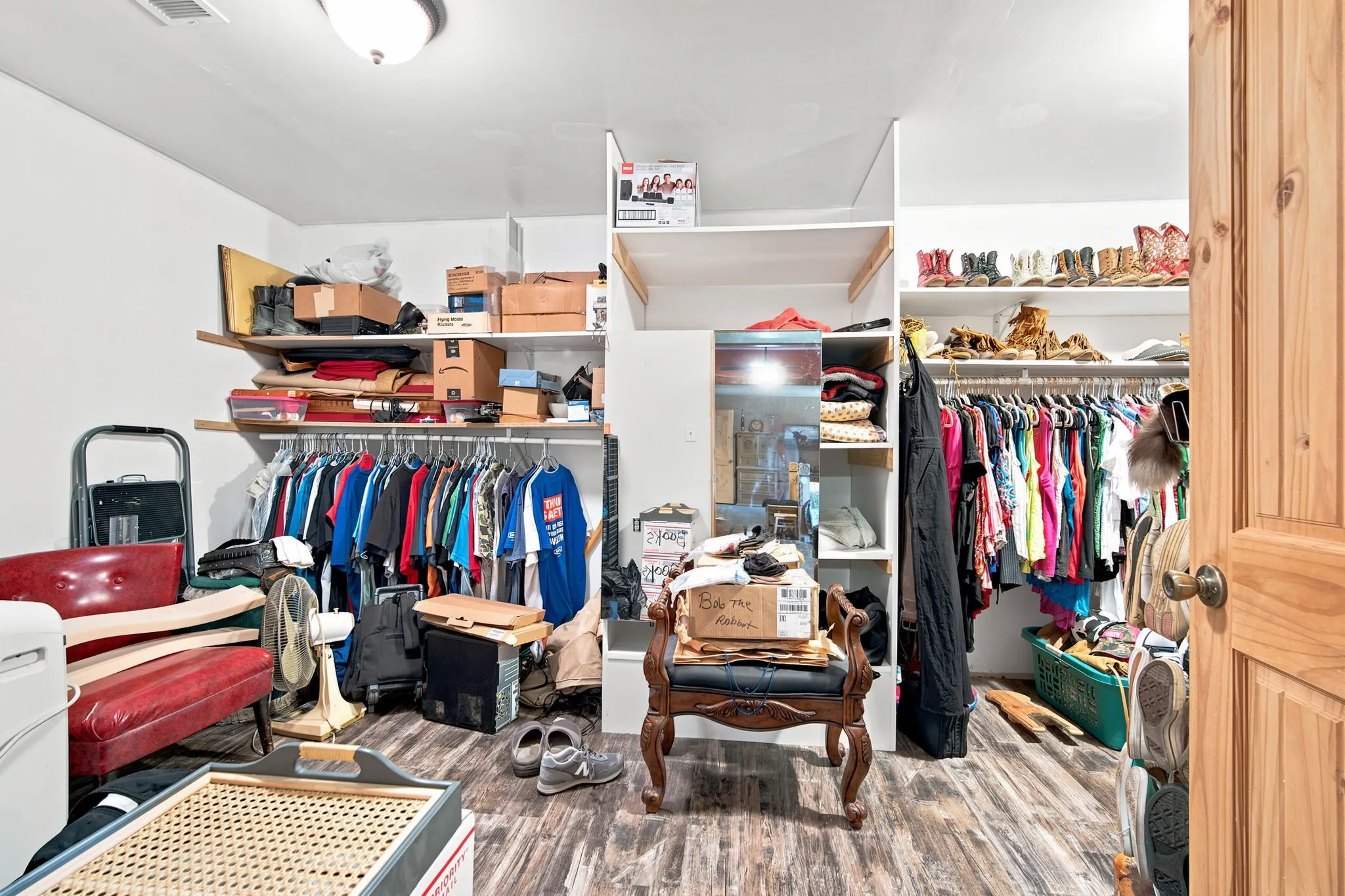 Large primary walk-in closet