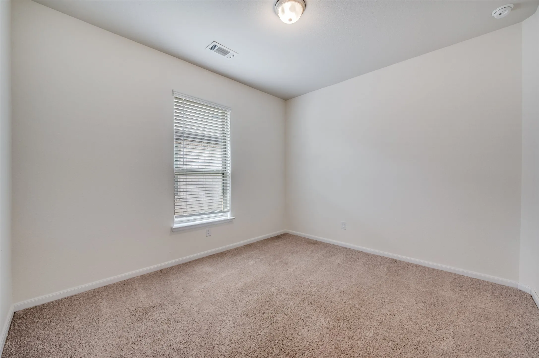Single Family Residence For Rent in Denton County , 16309 Garden Drive, Celina, Texas 75009, 3 Bedroom, 2 Bathroom, 2 Garage spaces, 1,803 Sqft, built in 2021, mls#21332424, Real Estate Agent in Celina, Homes For Rent in Denton county, Homes For Rent in Celina, Realtor in Celina Texas, Real Estate Brokerage Independent Realty Texas, Luminita Cordes Realtor