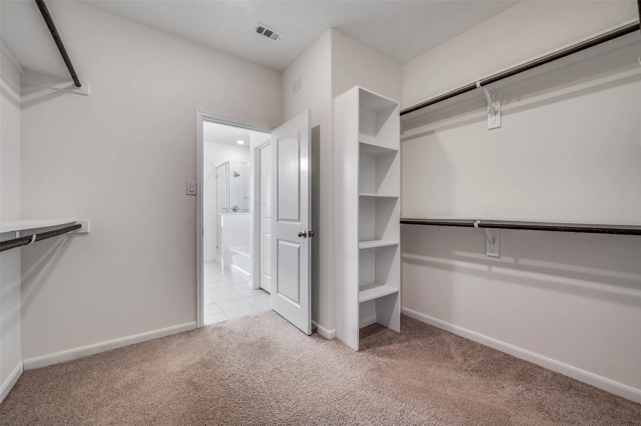 Single Family Residence For Rent in Denton County , 16309 Garden Drive, Celina, Texas 75009, 3 Bedroom, 2 Bathroom, 2 Garage spaces, 1,803 Sqft, built in 2021, mls#21332424, Real Estate Agent in Celina, Homes For Rent in Denton county, Homes For Rent in Celina, Realtor in Celina Texas, Real Estate Brokerage Independent Realty Texas, Luminita Cordes Realtor