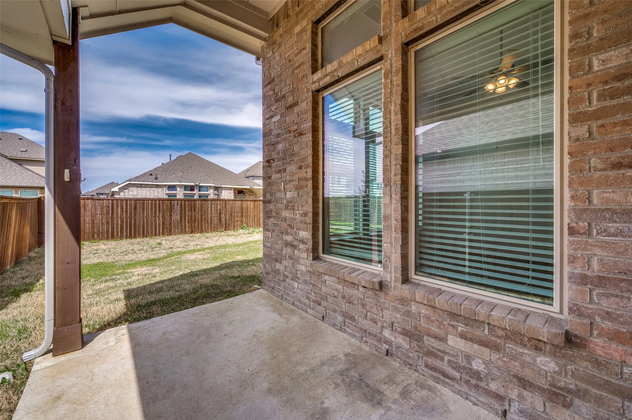 Single Family Residence For Rent in Denton County , 16309 Garden Drive, Celina, Texas 75009, 3 Bedroom, 2 Bathroom, 2 Garage spaces, 1,803 Sqft, built in 2021, mls#21332424, Real Estate Agent in Celina, Homes For Rent in Denton county, Homes For Rent in Celina, Realtor in Celina Texas, Real Estate Brokerage Independent Realty Texas, Luminita Cordes Realtor