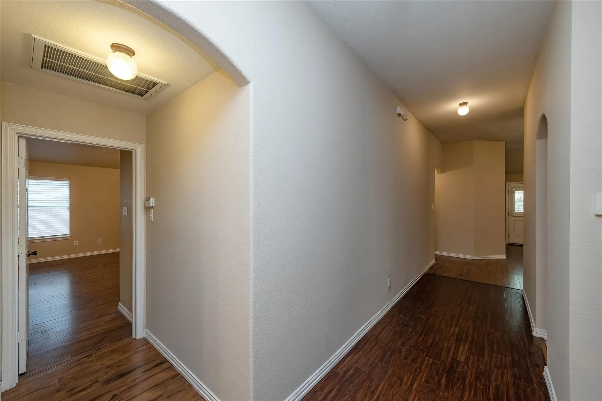 Single Family Residence For Rent in Collin County , 306 Tarpan Trail, Celina, Texas 75009, 4 Bedroom, 2 Bathroom, 2 Garage spaces, 2,002 Sqft, built in 2005, mls#21331345, Real Estate Agent in Celina, Homes For Rent in Collin county, Homes For Rent in Celina, Realtor in Celina Texas, Real Estate Brokerage Independent Realty Texas, Luminita Cordes Realtor