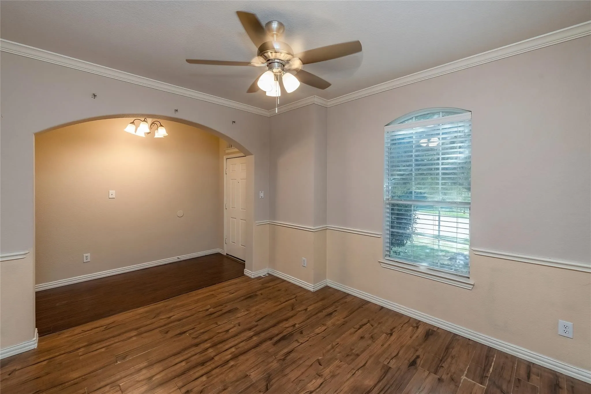 Single Family Residence For Rent in Collin County , 306 Tarpan Trail, Celina, Texas 75009, 4 Bedroom, 2 Bathroom, 2 Garage spaces, 2,002 Sqft, built in 2005, mls#21331345, Real Estate Agent in Celina, Homes For Rent in Collin county, Homes For Rent in Celina, Realtor in Celina Texas, Real Estate Brokerage Independent Realty Texas, Luminita Cordes Realtor