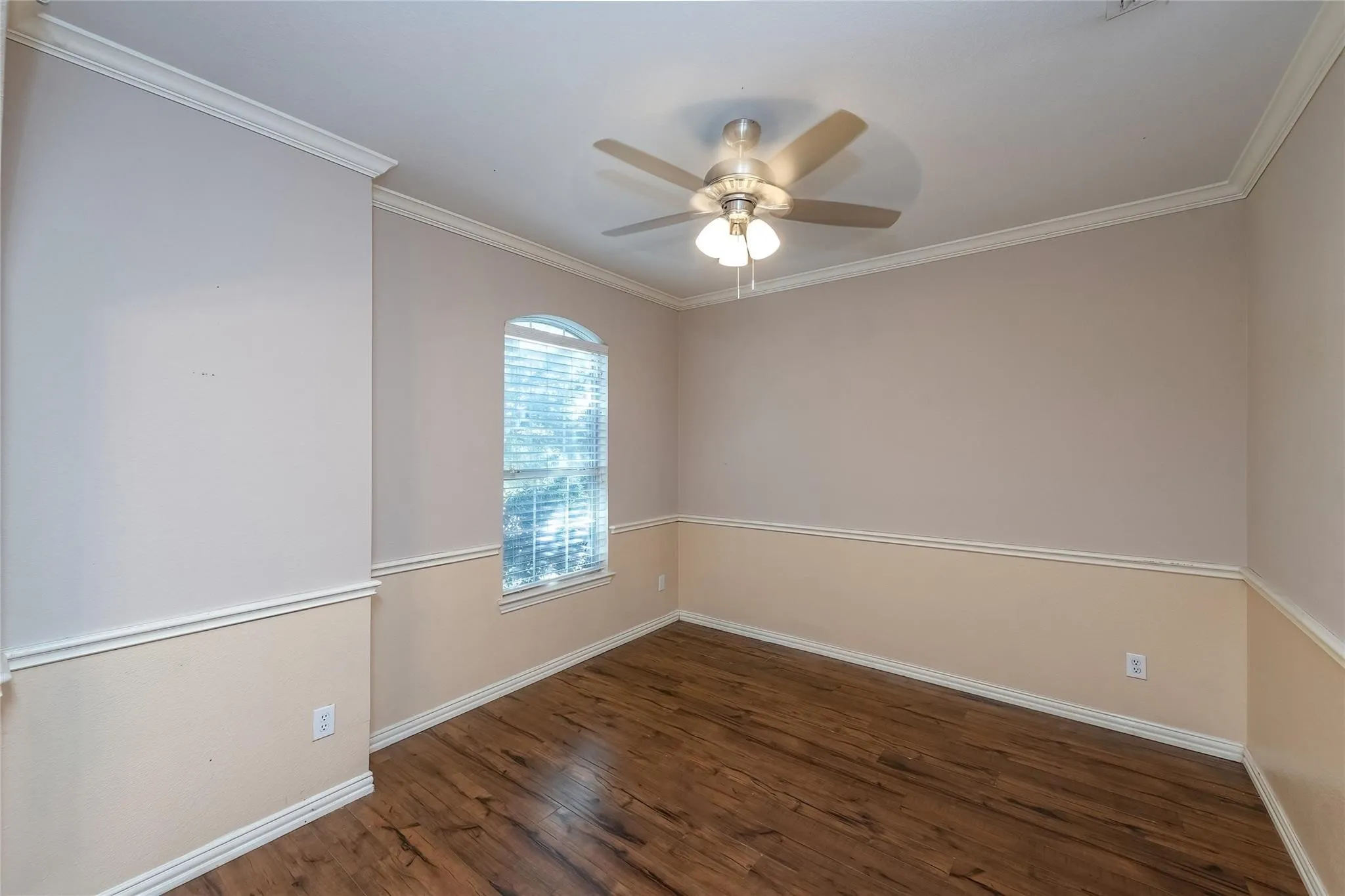 Single Family Residence For Rent in Collin County , 306 Tarpan Trail, Celina, Texas 75009, 4 Bedroom, 2 Bathroom, 2 Garage spaces, 2,002 Sqft, built in 2005, mls#21331345, Real Estate Agent in Celina, Homes For Rent in Collin county, Homes For Rent in Celina, Realtor in Celina Texas, Real Estate Brokerage Independent Realty Texas, Luminita Cordes Realtor